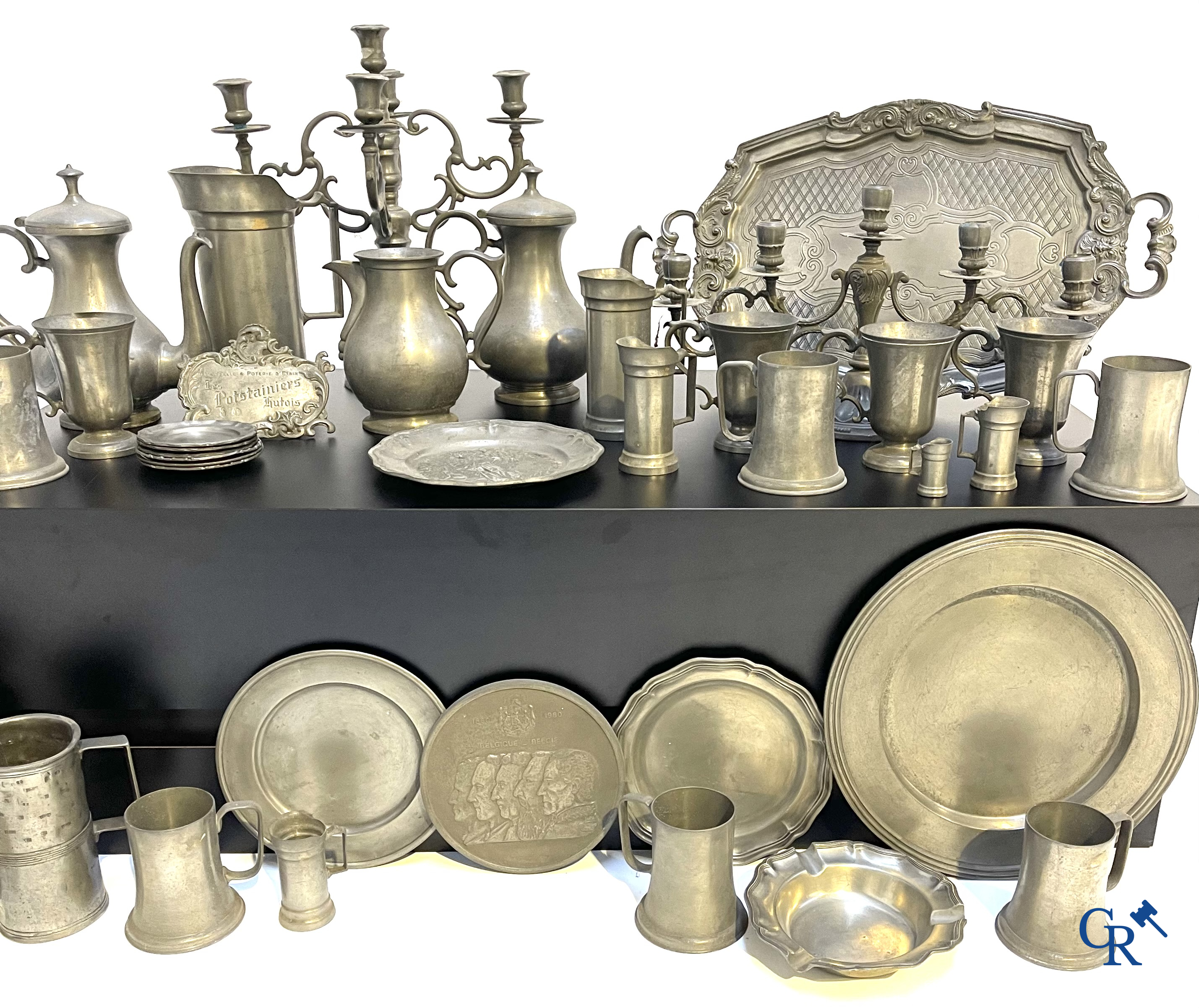 A large lot of various pieces in tin and a hall chandelier.