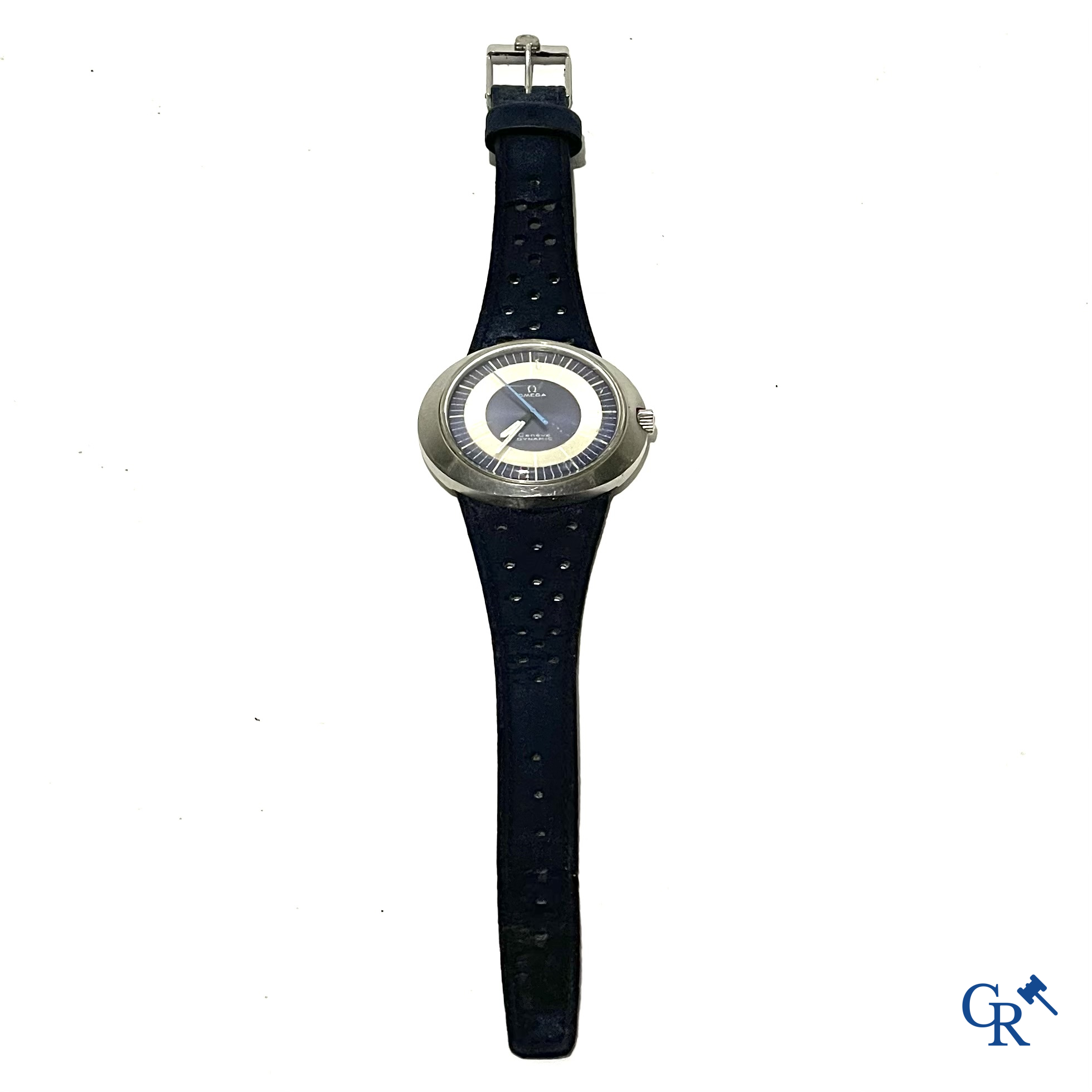 Omega. Men's wristwatch Omega Genève Dynamic with blue and white dial. Manually windable, circa 1970.