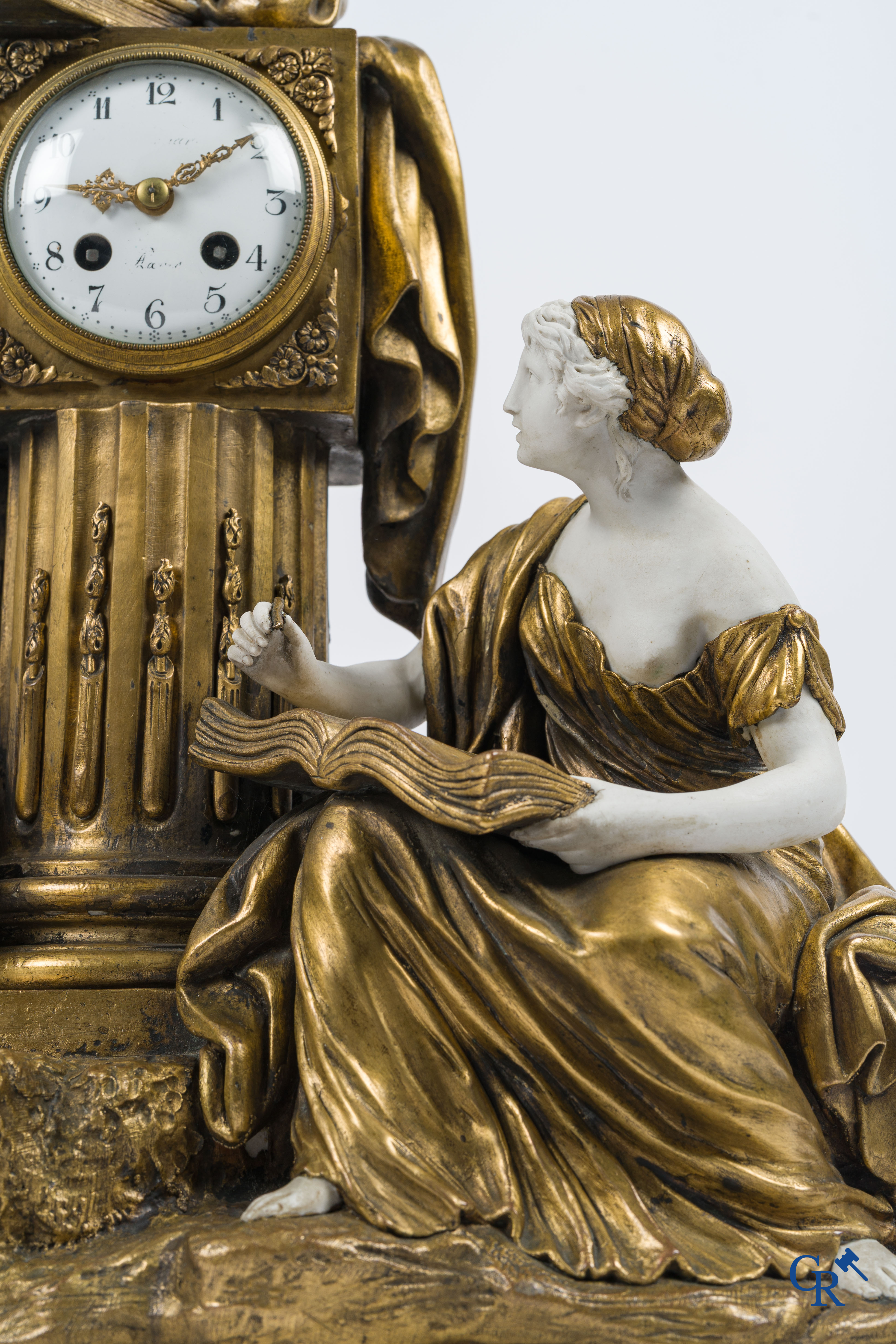 A fireplace clock in bronze, white marble and Sèvres biscuit. French work circa 1880.