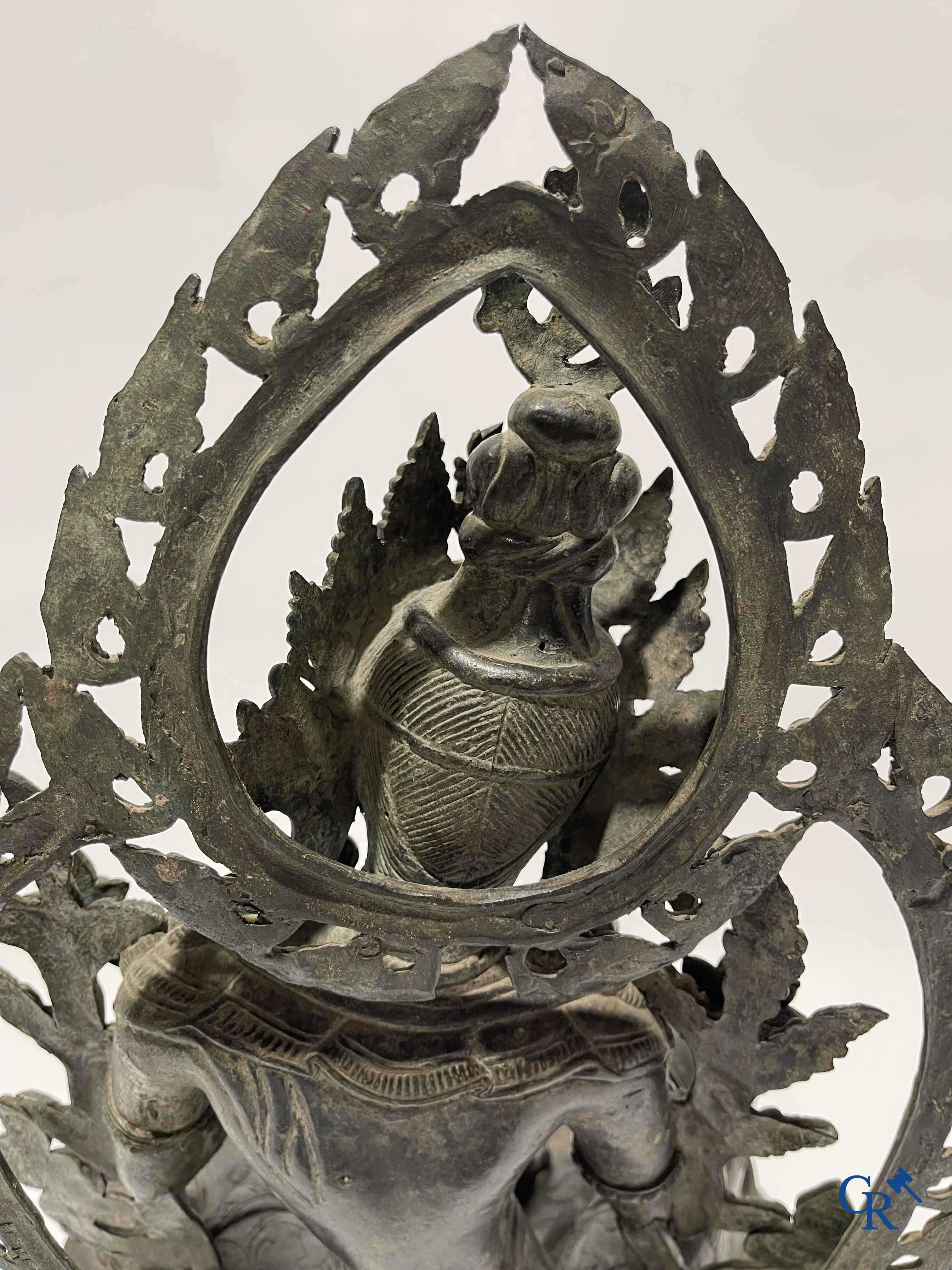 Aziatica, Een bronzen voorstelling van Syamatara. Resten van vergulding. Tibet, 19e eeuw.