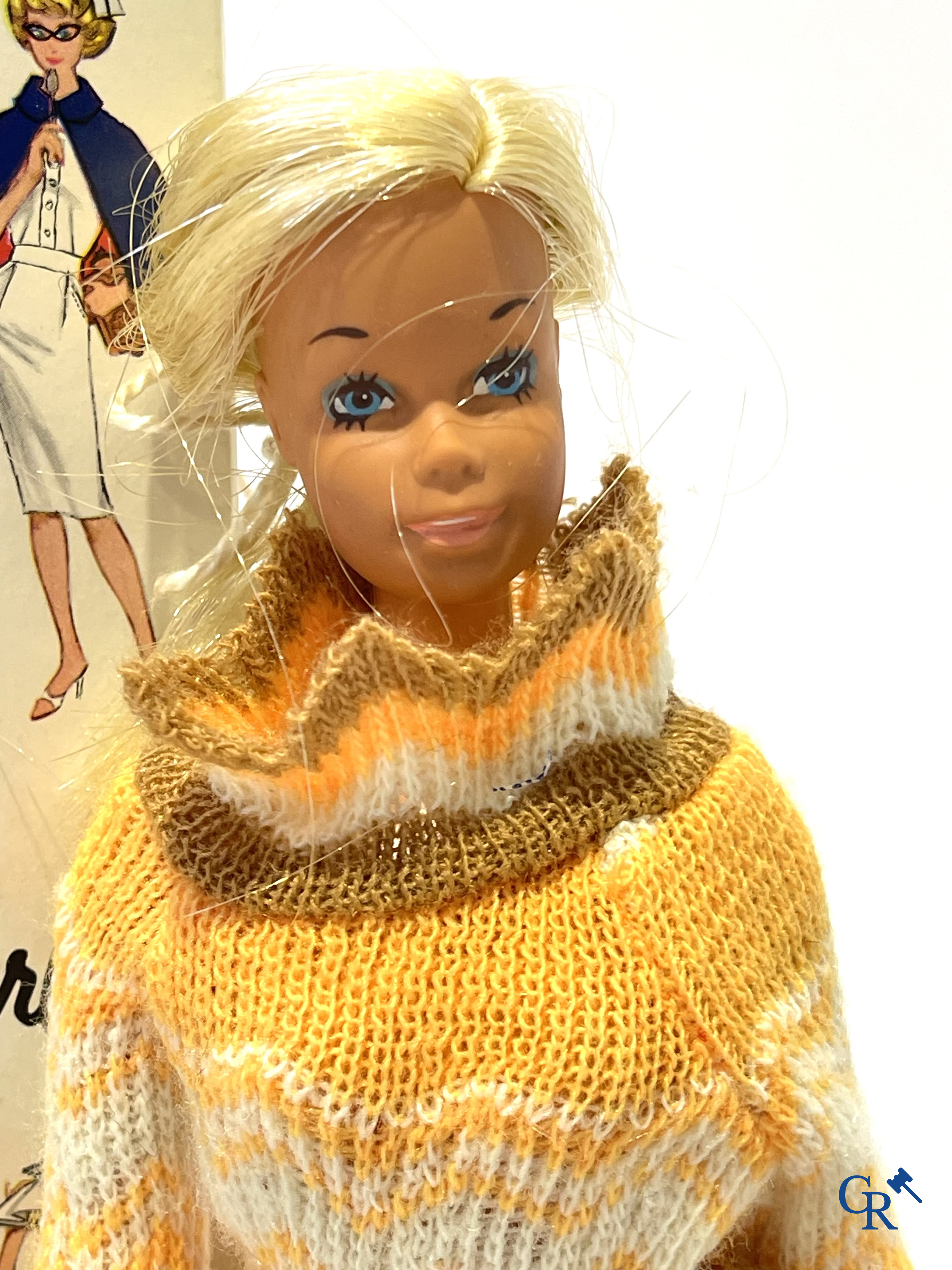 Old Toys. Mattel, a great lot of dolls and attributes. Barbie, Ricky, Skipper, Ken etc. 1960's and later.