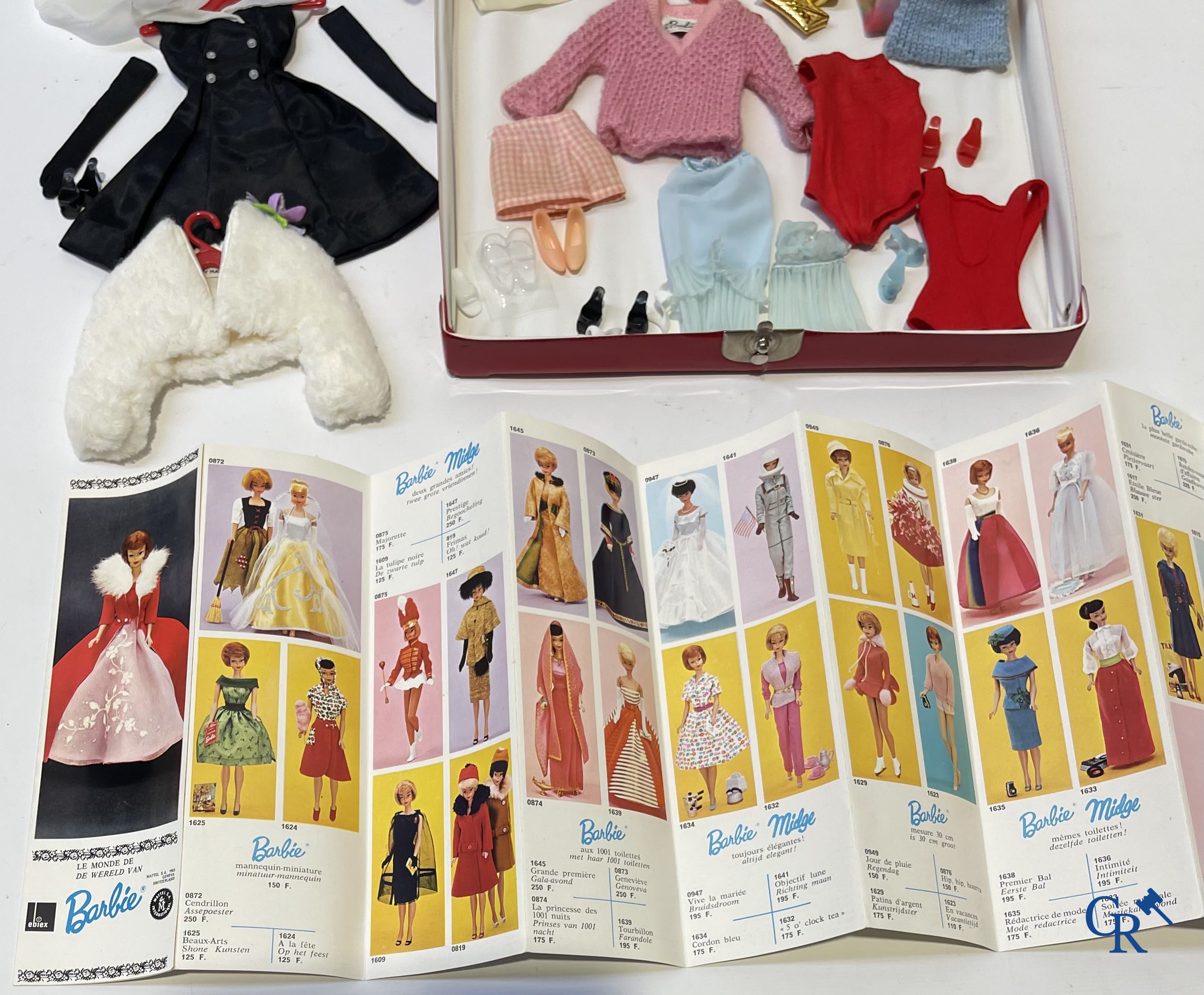 Old Toys. Mattel, a great lot of dolls and attributes. Barbie, Ricky, Skipper, Ken etc. 1960's and later.