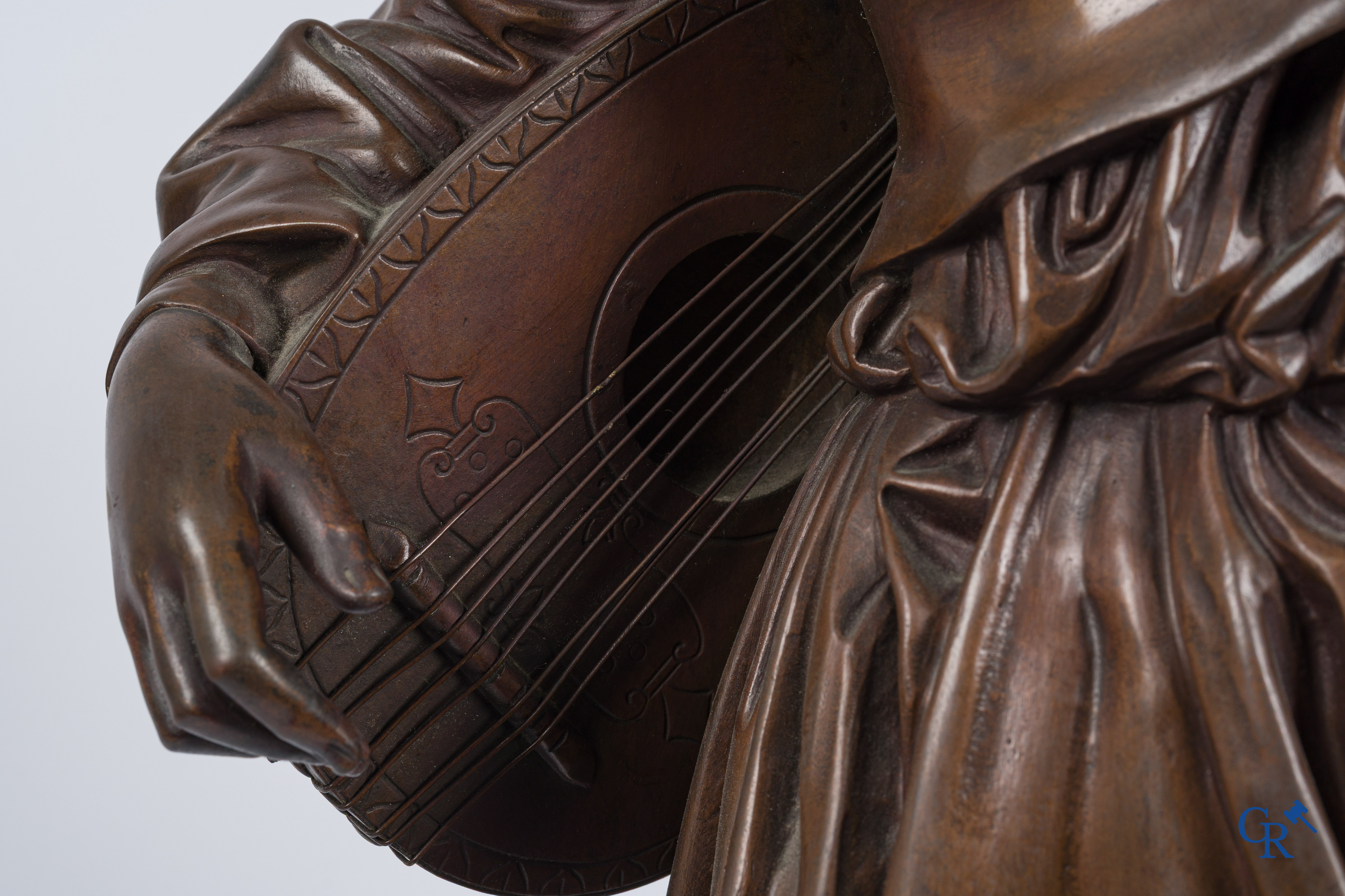 Alexandre Falguière (1831-1900) Groot bronzen beeld. Mignon. Gesigneerd A. Falguiere Paris 1879. Maison Marnyhac Paris.