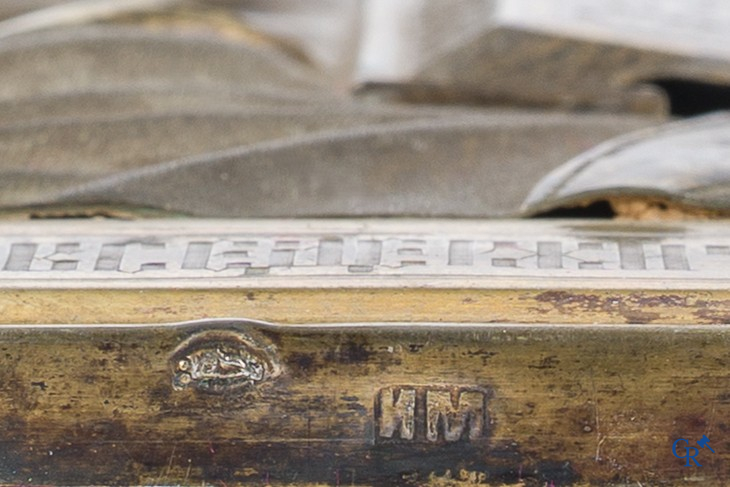 Religieuze objecten. Christus Pantokrator. Russische icoon met zilver oklad en cloisonné emaille. 19e eeuw.