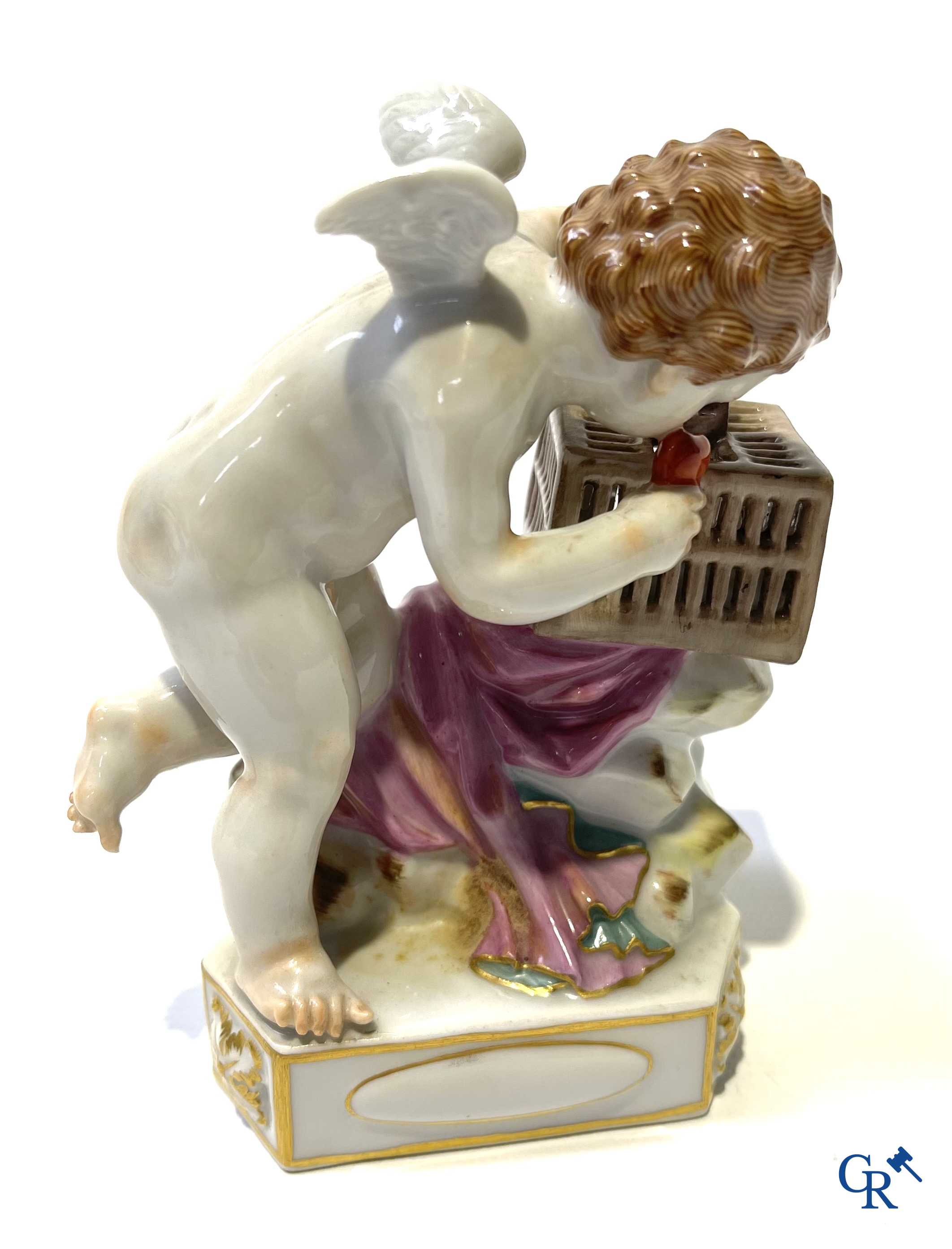 Paar vazen in Parijs porselein, Empire en een groep in Meissen porselein. 19e eeuw.