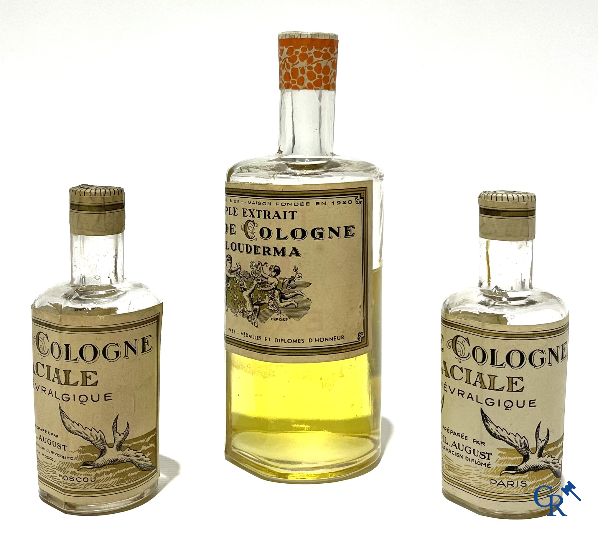 Art Deco, 4 zeldzame Eau de Cologne flessen voor Gilles August & Cie waaronder marque Kremlin. Jaren '40.