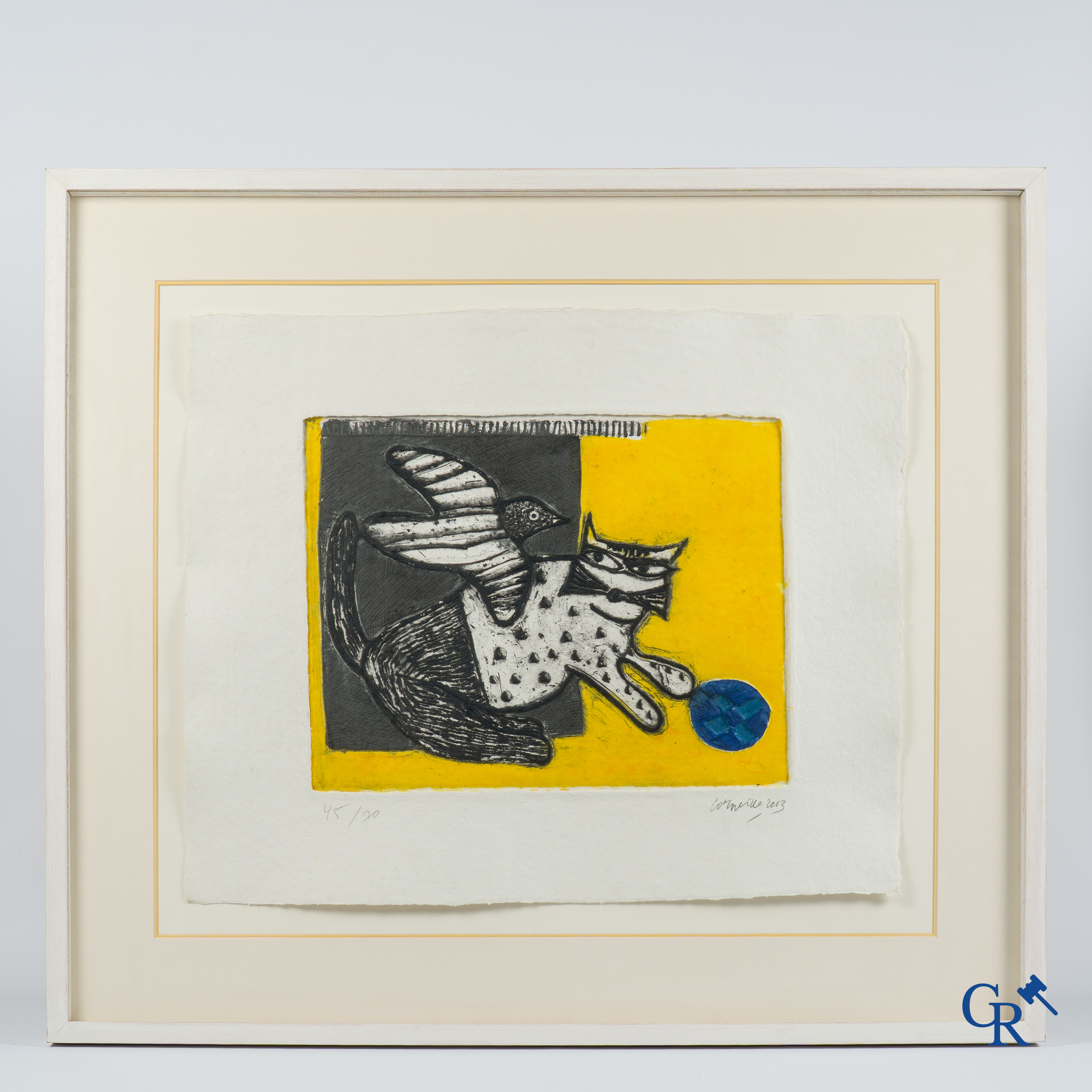 Corneille (1922-2010) De kat met de blauwe bal. Aquagravure. 2003, genummerd 45/70.