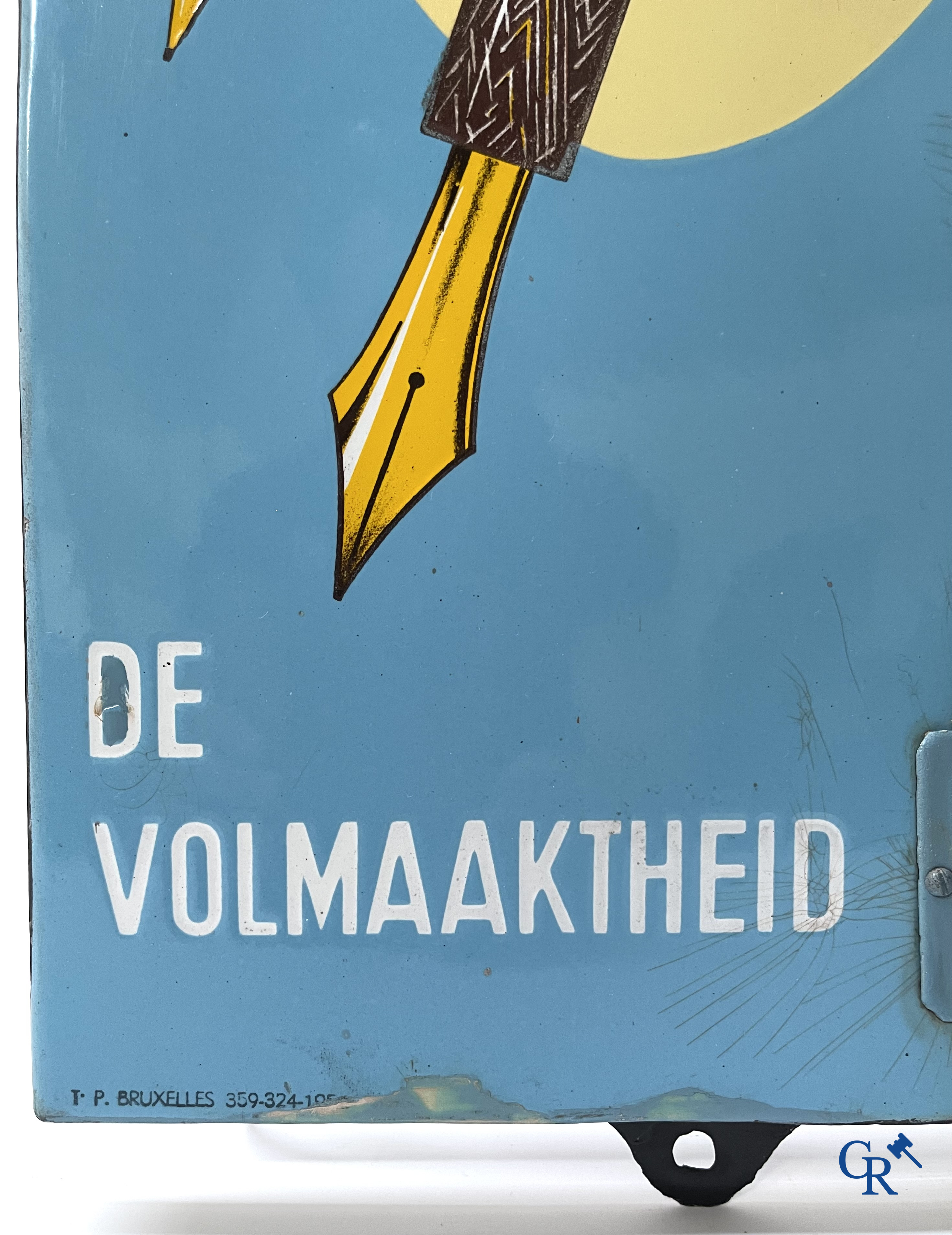 Soennecken "The Perfection" Enamel advertising thermometer for ballpoint pens and fountain pens. Emaillerie Belge. 1950's.