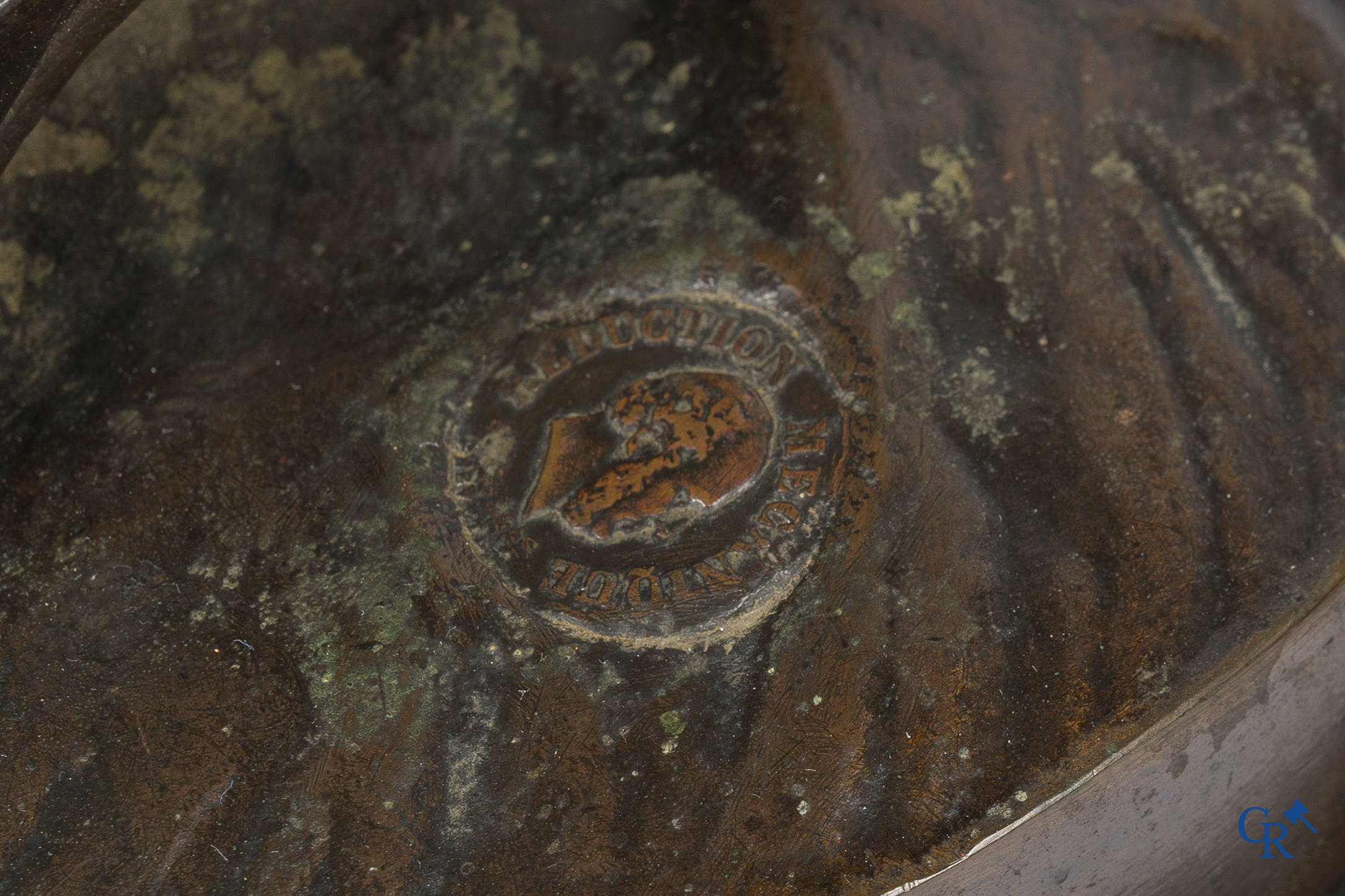 Pierre Lepautre and Guillaume Ier Coustou (after). Atalante and Hippomène. Imposing pair of bronze statues, circa 1880.
