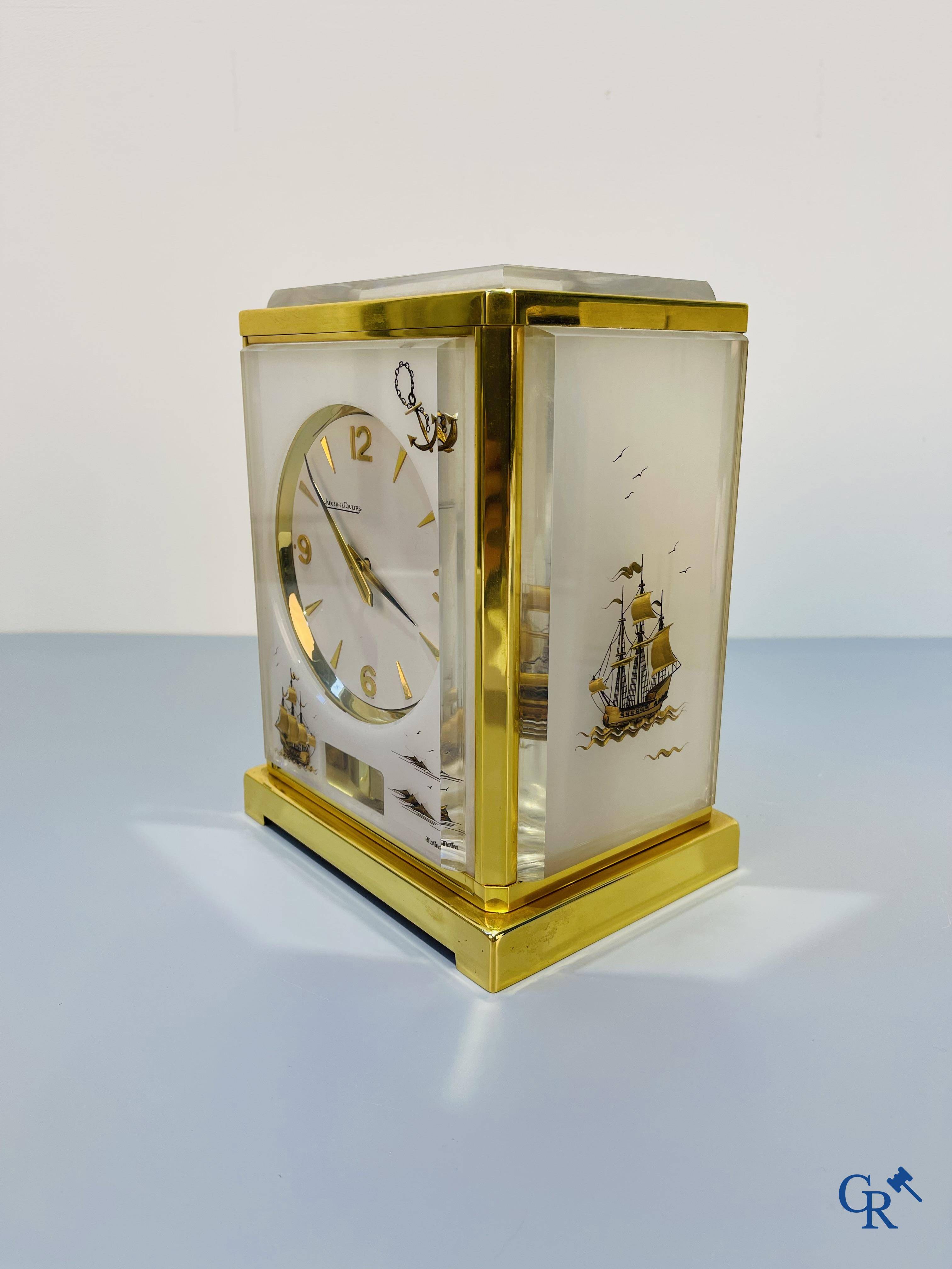 Jaeger-LeCoultre, Pendule Atmos Marina in original storage case and original box of delivery.