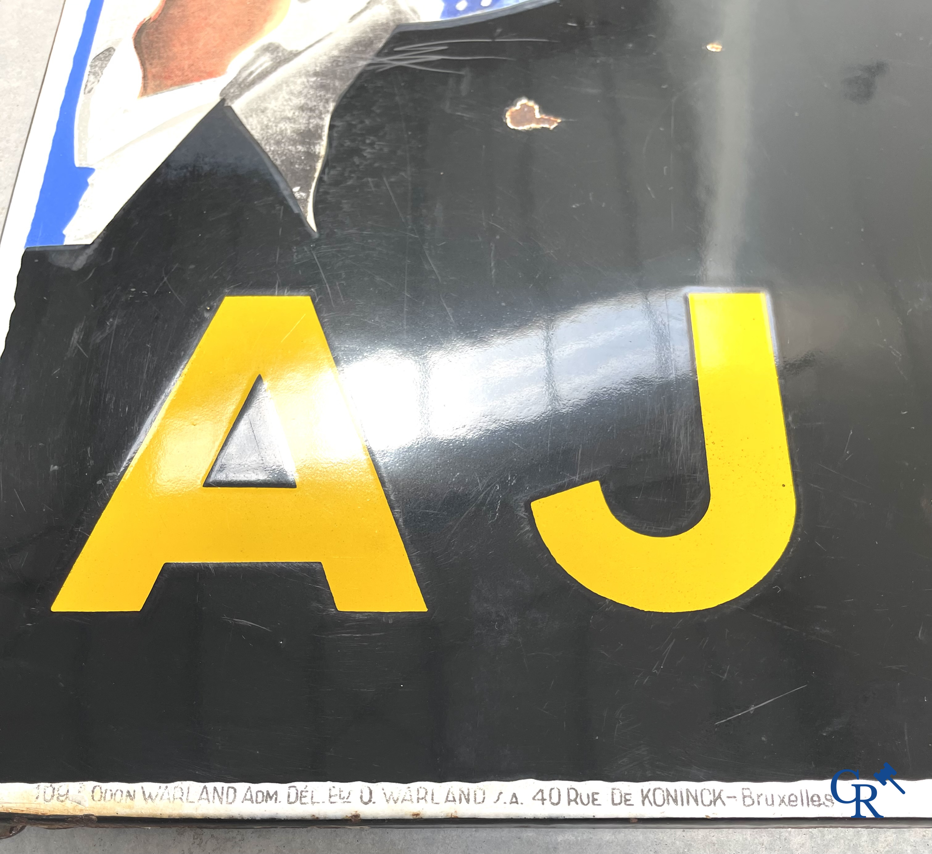 AJJA, Emaille reclamebord voor de tabakswaren van AJJA. Emaillerie Odon Warland. T.P. Bruxelles 1951.