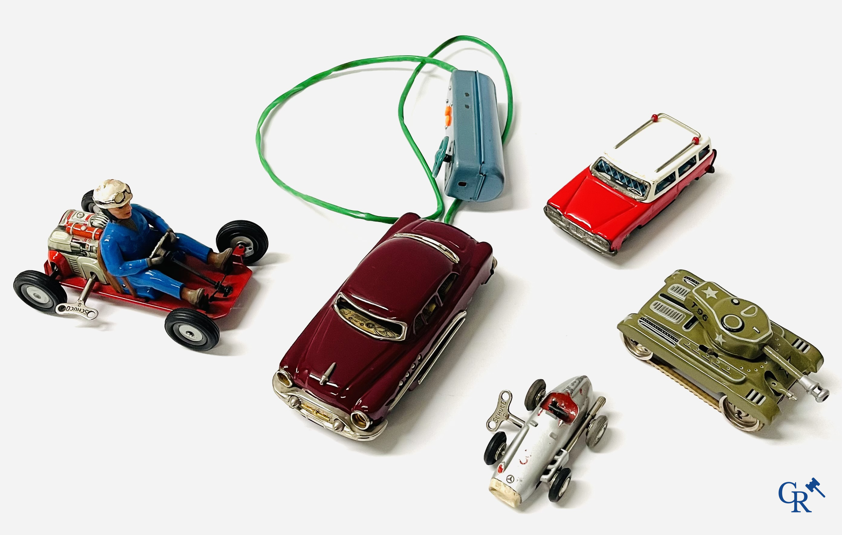 Old toys. A lot of mechanical tin toys. Gama, Schuco, Japanese battery toy, etc.