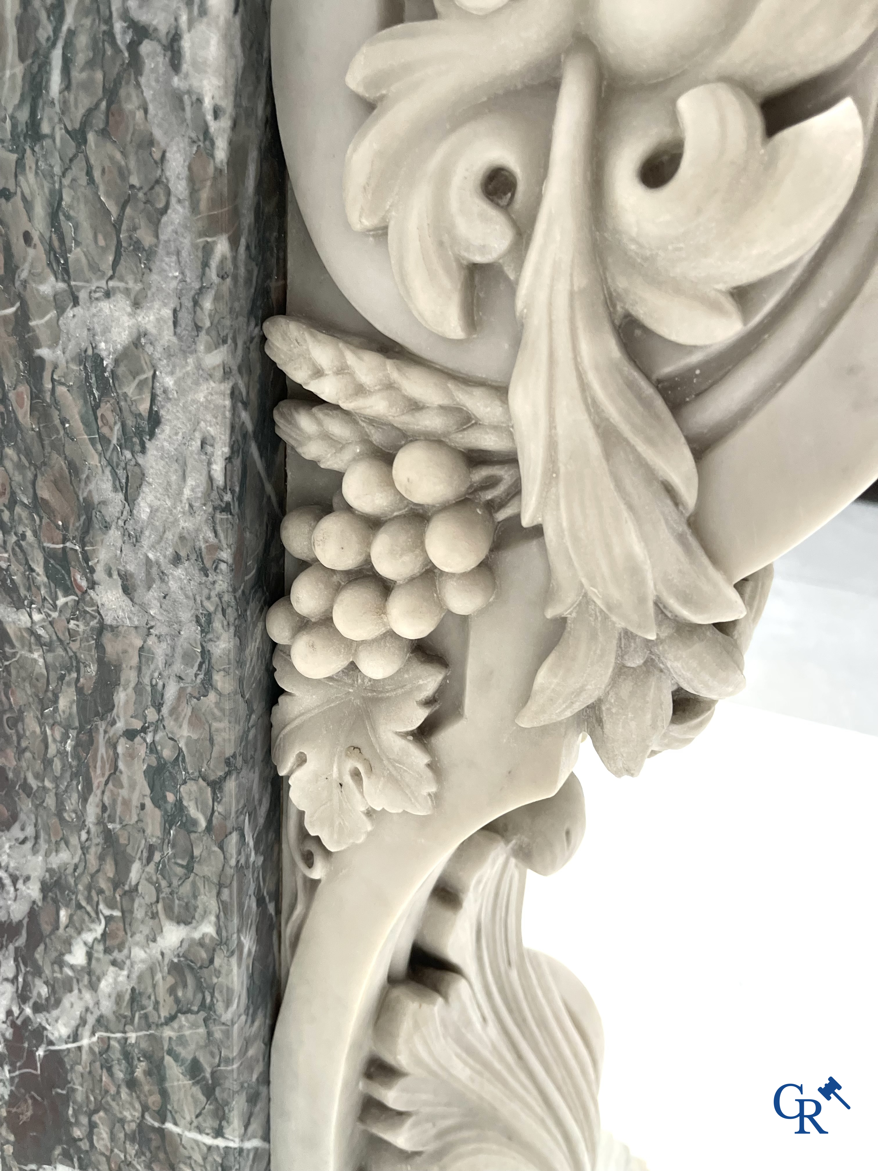 An imposing wall console in multiple types of marble. 19th century.