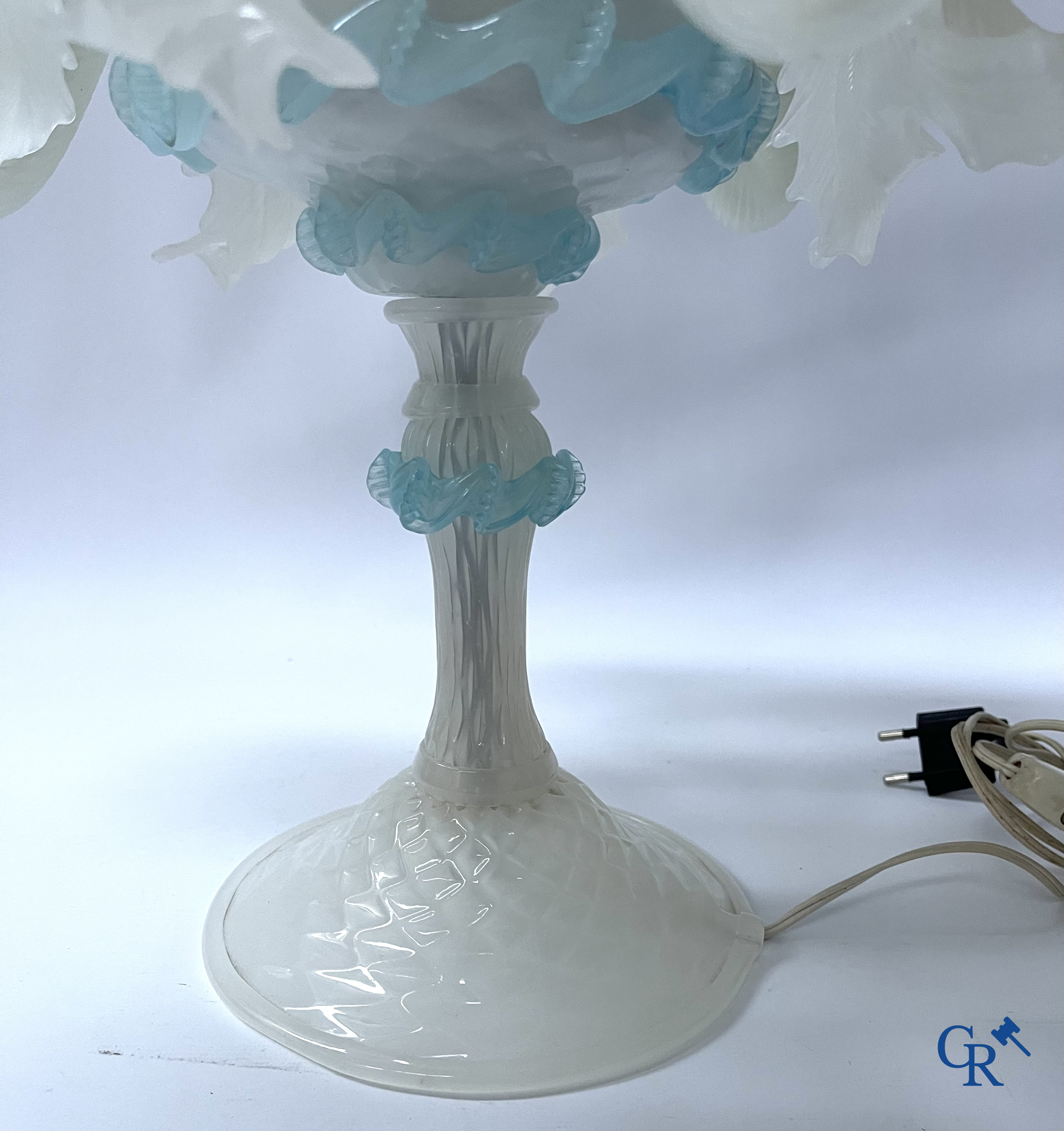 A lot of a Venetian table lamp, a pair of large wall lights in Venetian glass and a Murano ceiling lamp.