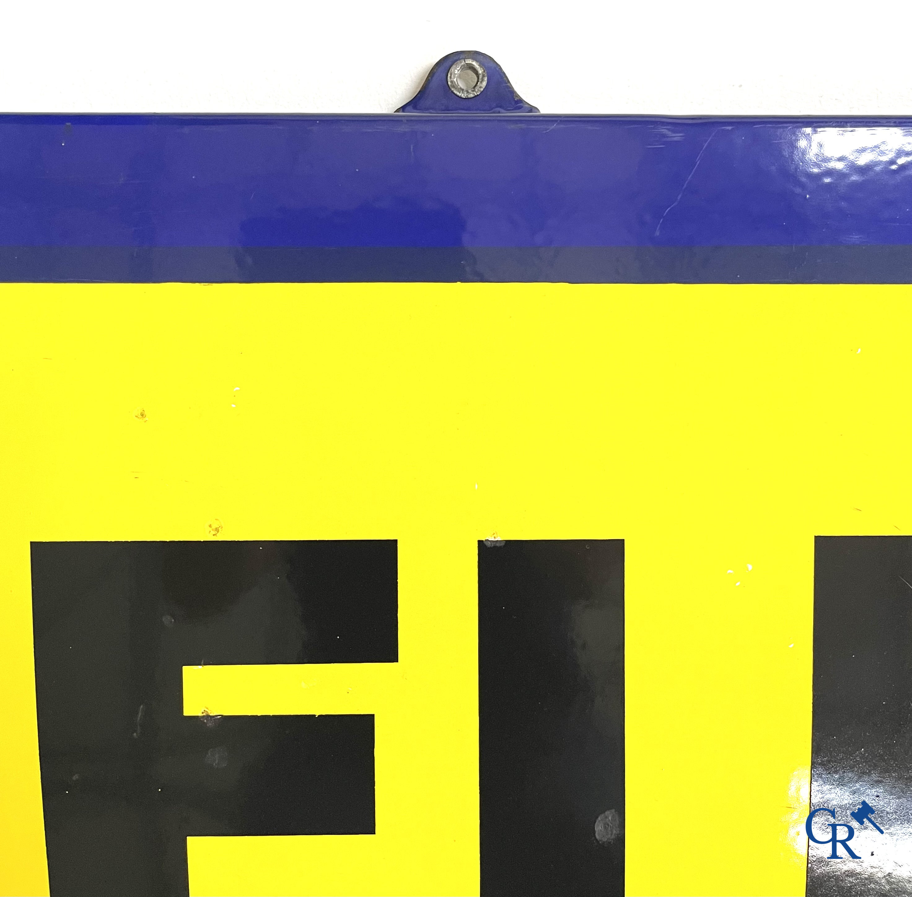 Michelin, large enamel advertising sign with yellow and blue background for Michelin tyres. Emaillerie Belge, 1958.