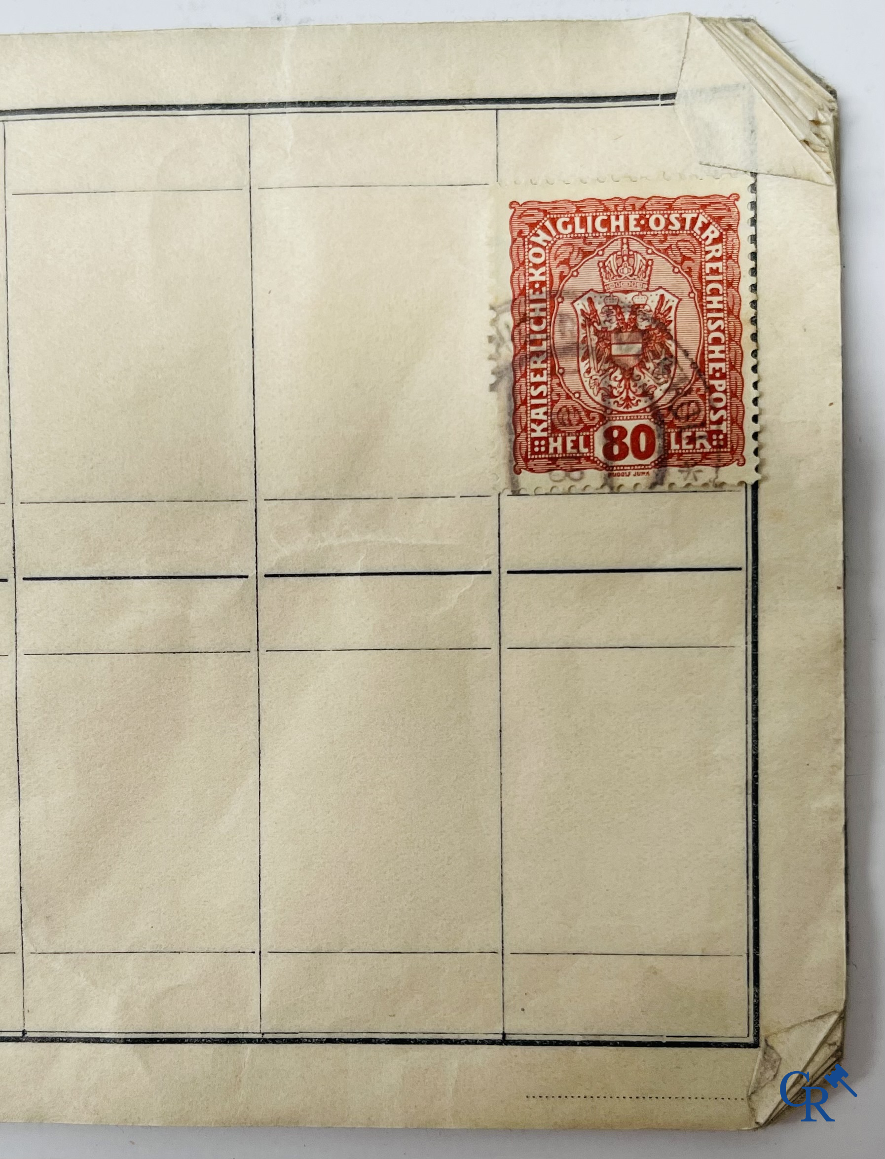 Filatelie. Album met verschillende zeldzame antieke postzegels, waaronder vroege Belgische postzegels.