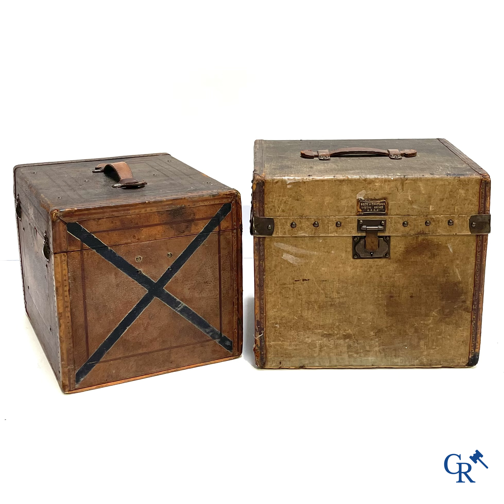 2 Antique decorative suitcases, wood and leather. Circa 1900.