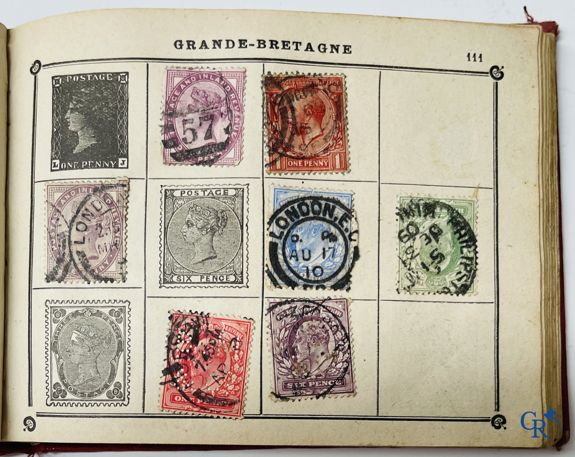 Filatelie. Album met verschillende zeldzame antieke postzegels, waaronder vroege Belgische postzegels.