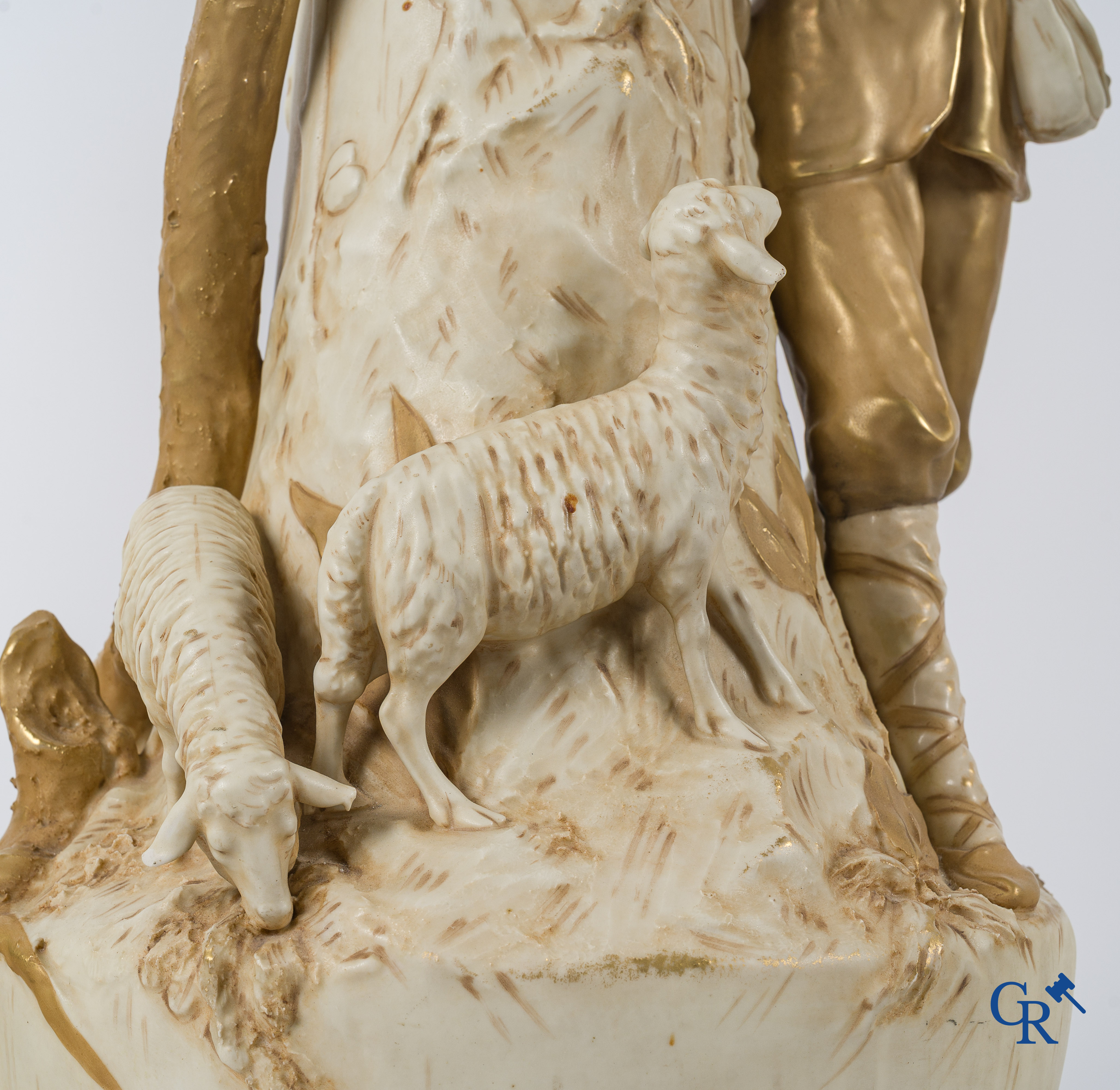 Royal Dux Bohemia. Imposant 3 stel in porselein. Art Nouveau. Gemerkt. Circa 1900.