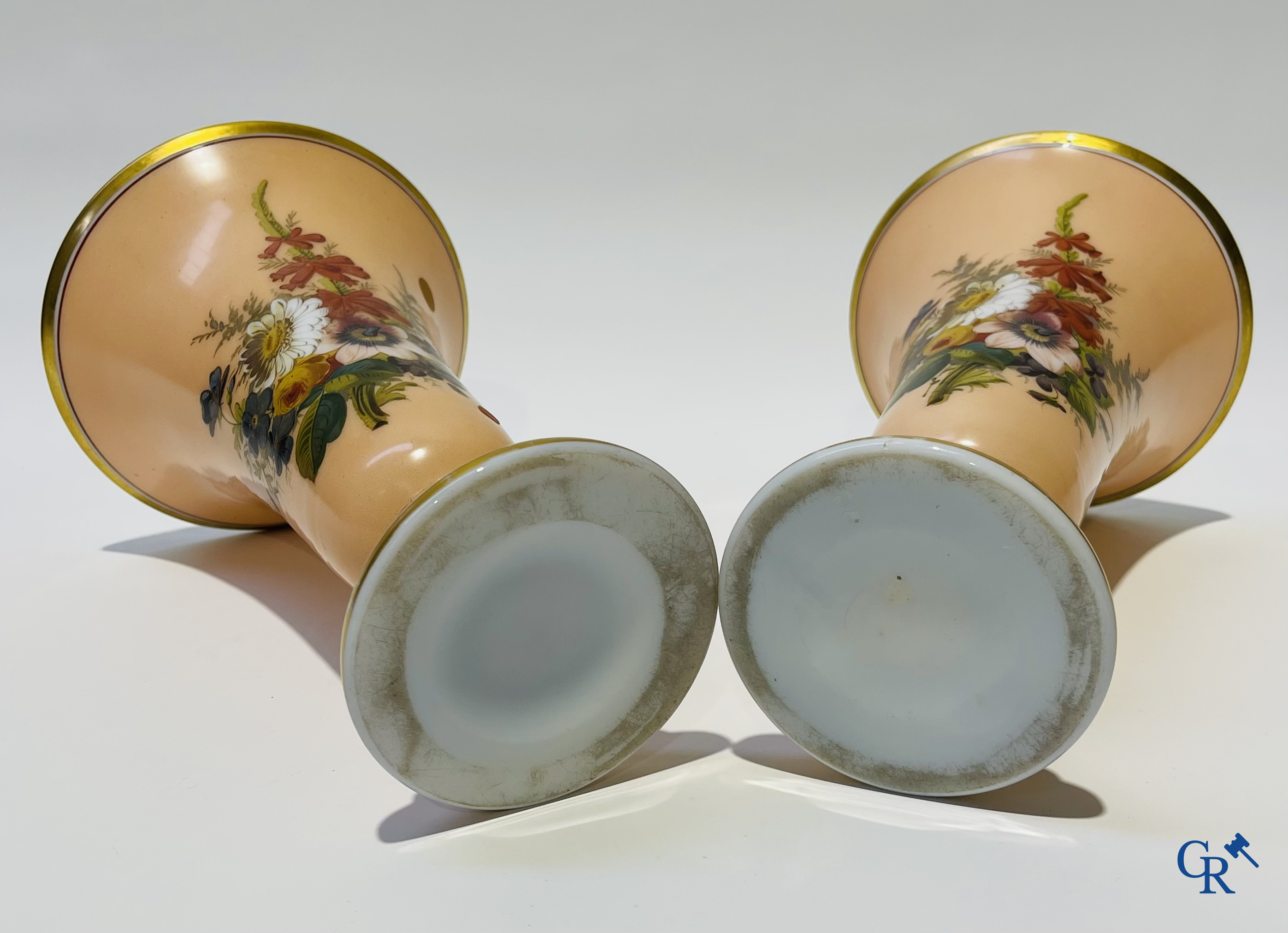 Napoleon III period. Pair of vases in opaline with floral decor. Circa 1880.