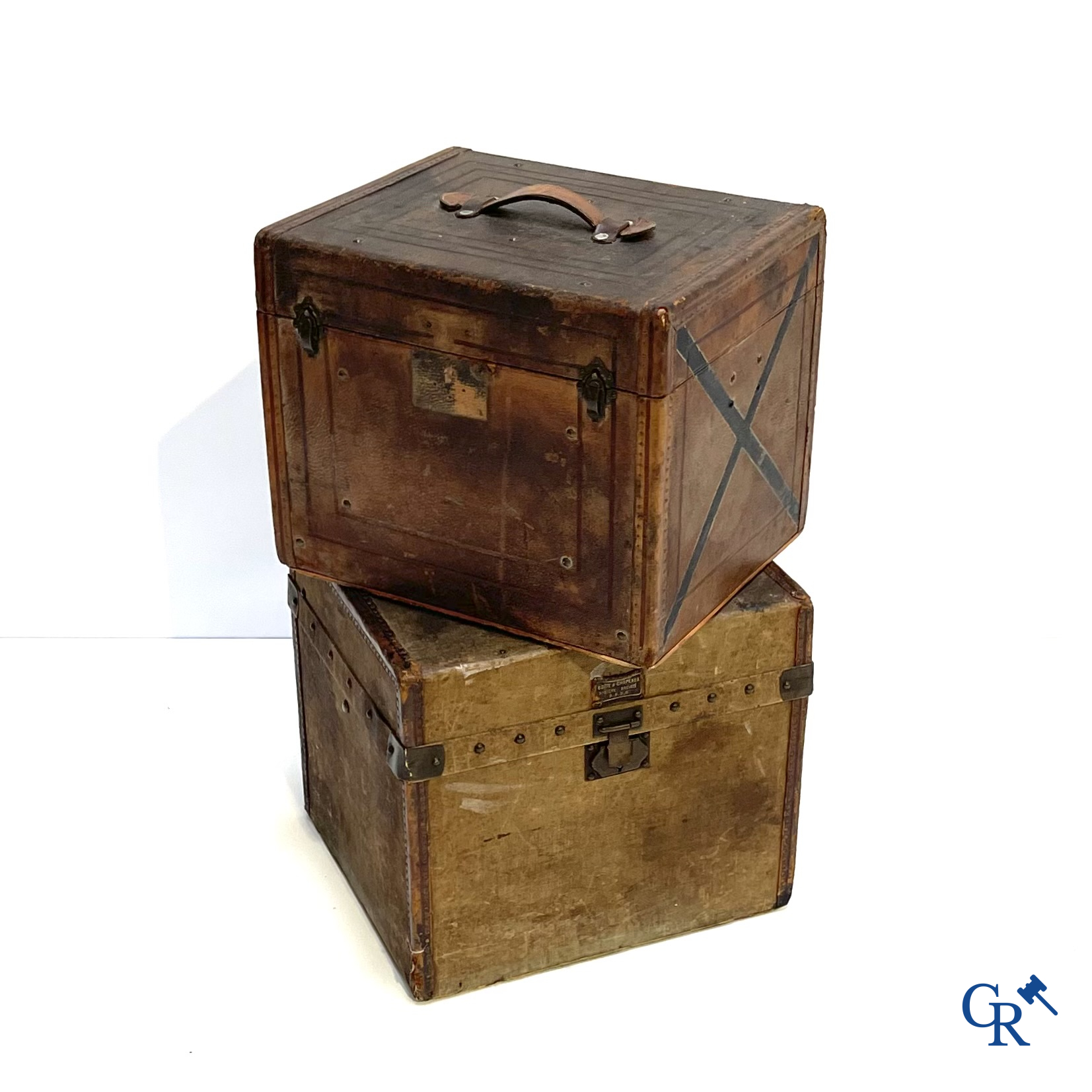 2 Antique decorative suitcases, wood and leather. Circa 1900.