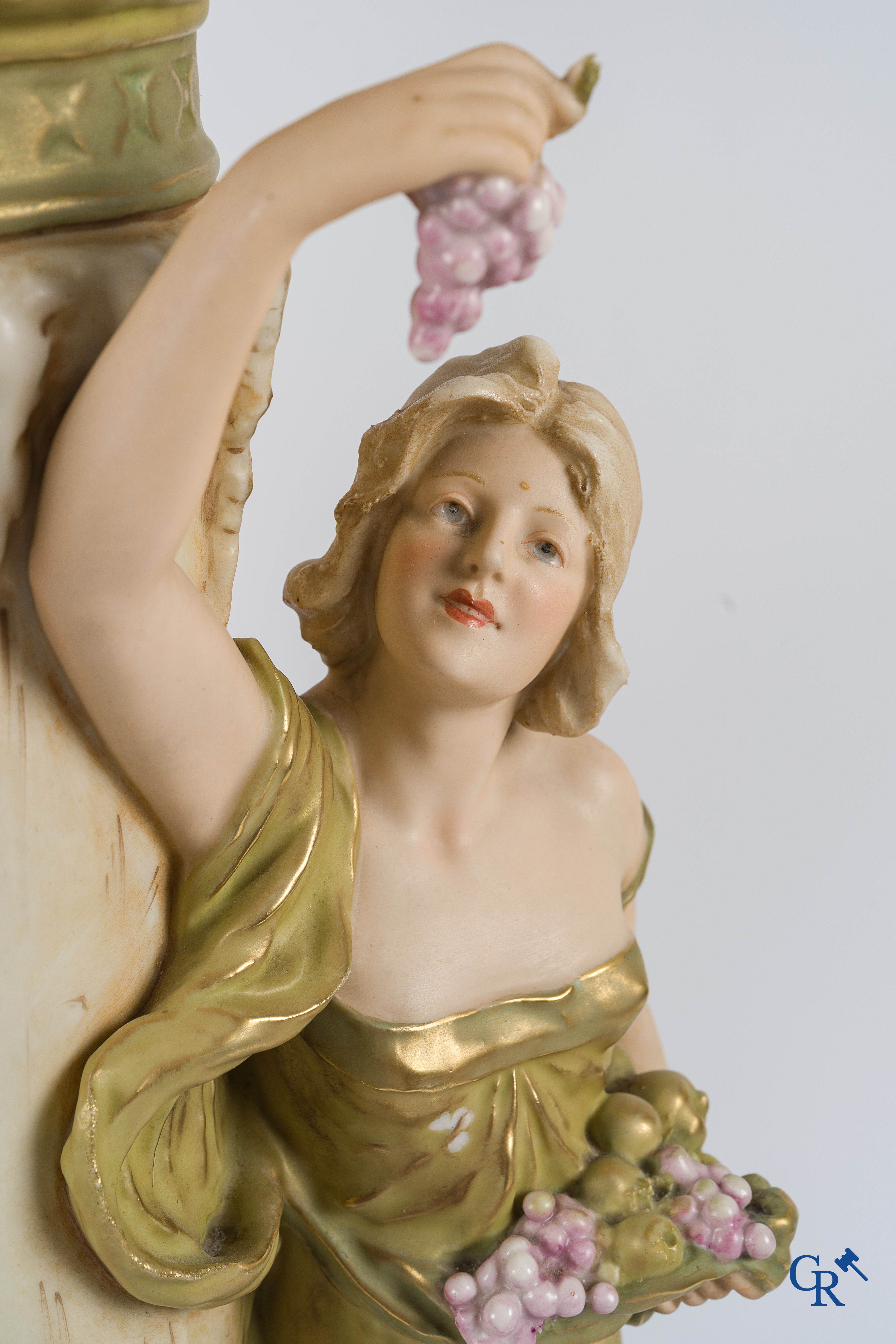 Royal Dux Bohemia. Imposant 3 stel in porselein. Art Nouveau. Gemerkt. Circa 1900.