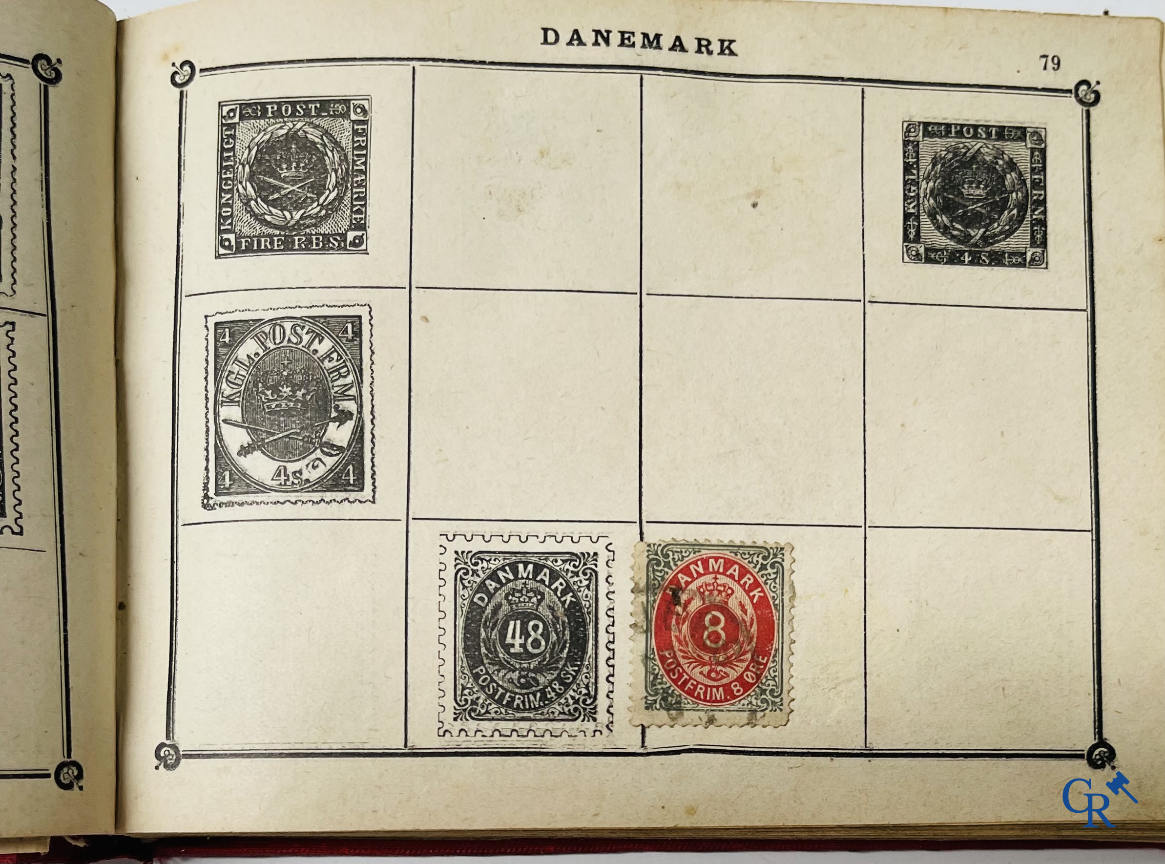 Filatelie. Album met verschillende zeldzame antieke postzegels, waaronder vroege Belgische postzegels.