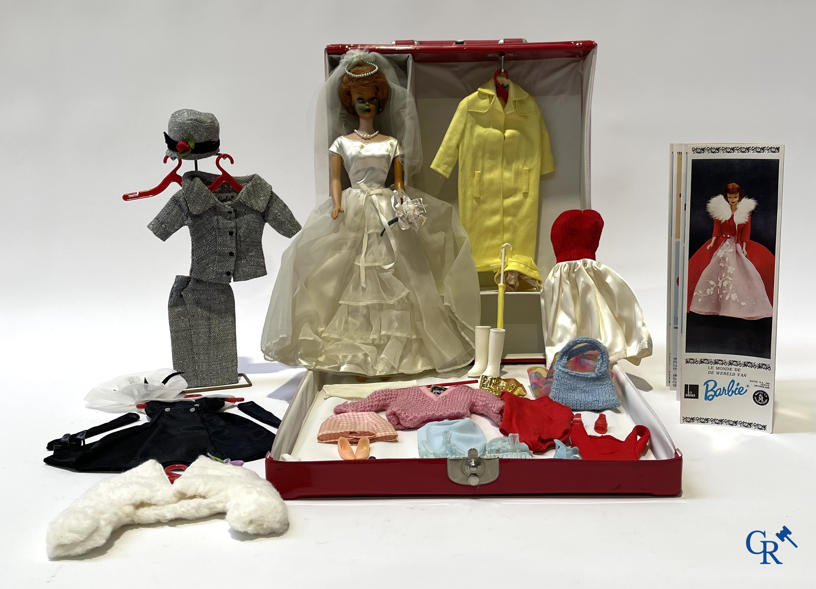 Oud Speelgoed. Mattel, een groot lot poppen en attributen. Barbie, Ricky, Skipper, Ken enz. Jaren '60 en later.