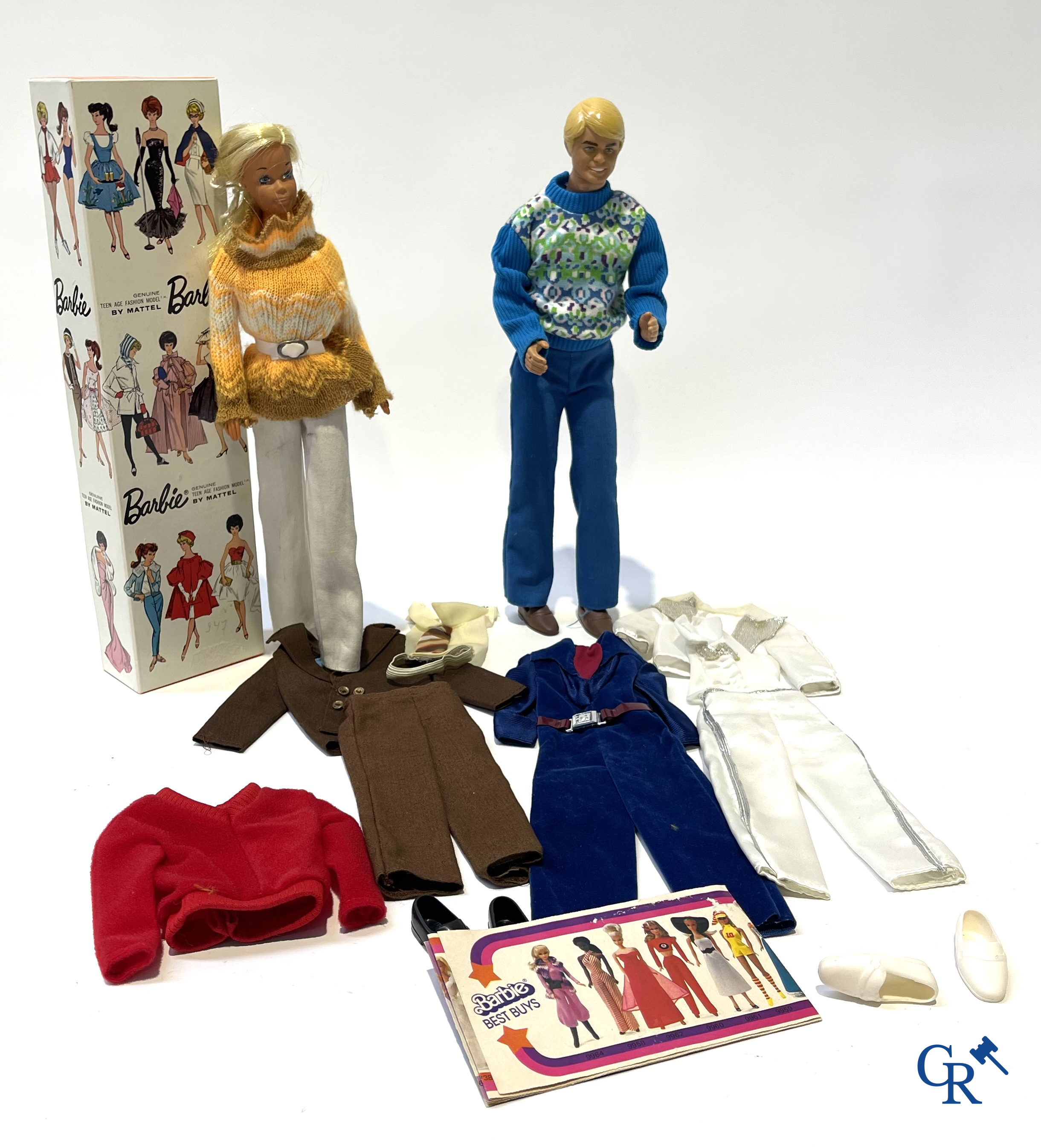 Oud Speelgoed. Mattel, een groot lot poppen en attributen. Barbie, Ricky, Skipper, Ken enz. Jaren '60 en later.