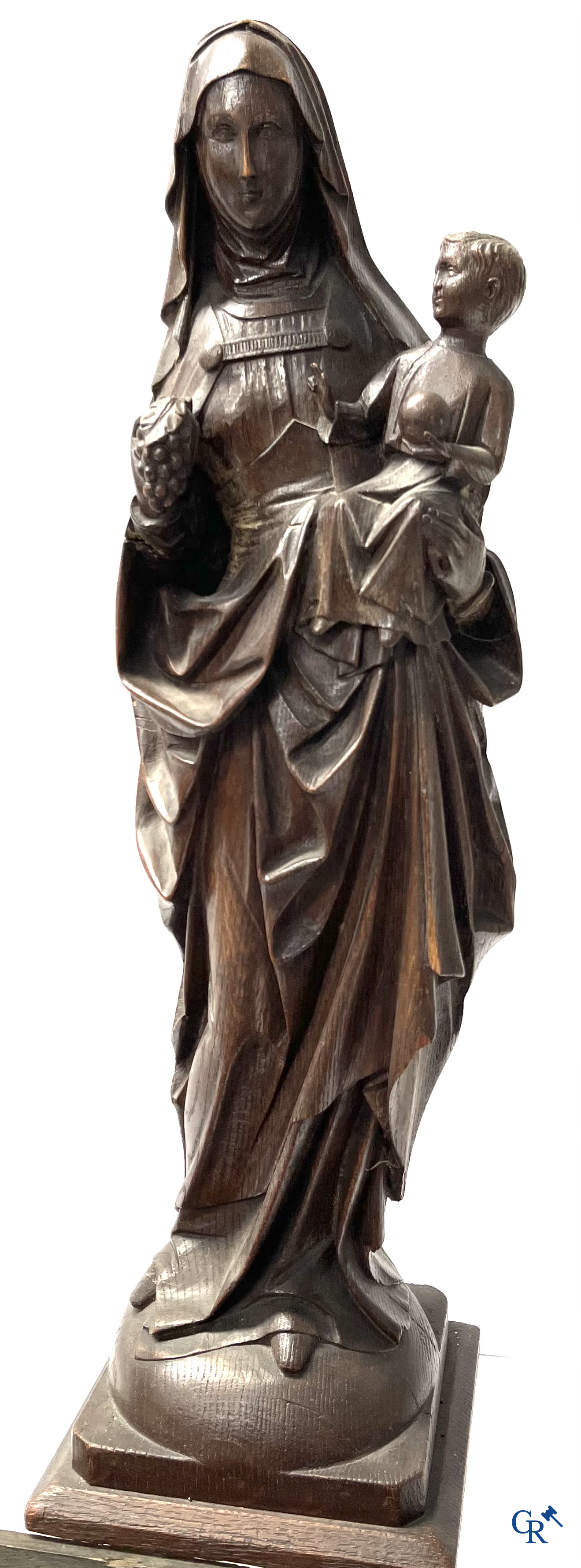 Religious objects. Large lot of wood sculptures. 19th century.