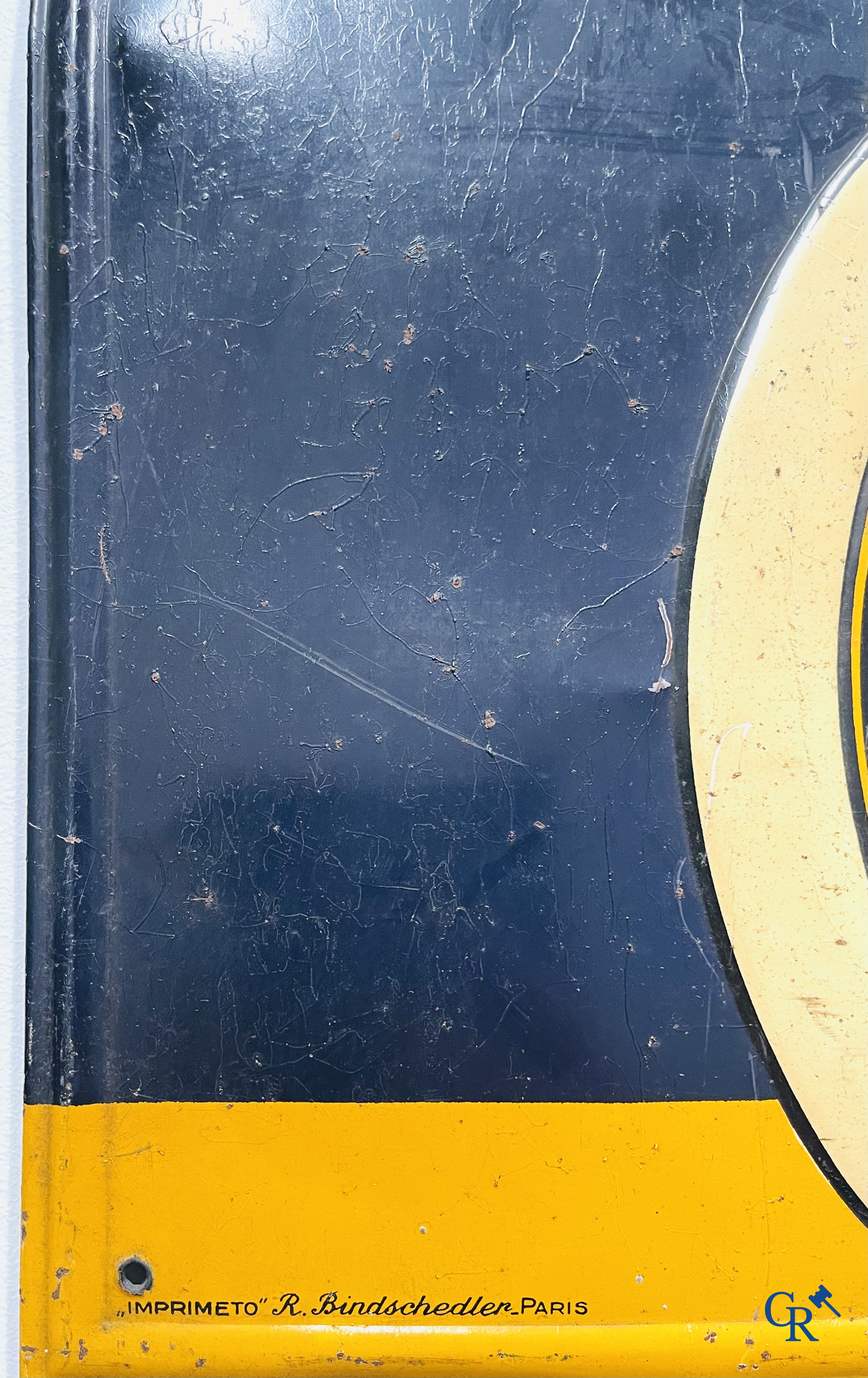 Michelin, Een publiciteit in beschilderd blik voor Michelin Fietsbanden. "Imprimeto" R. Bindschedler Paris. Circa 1940.