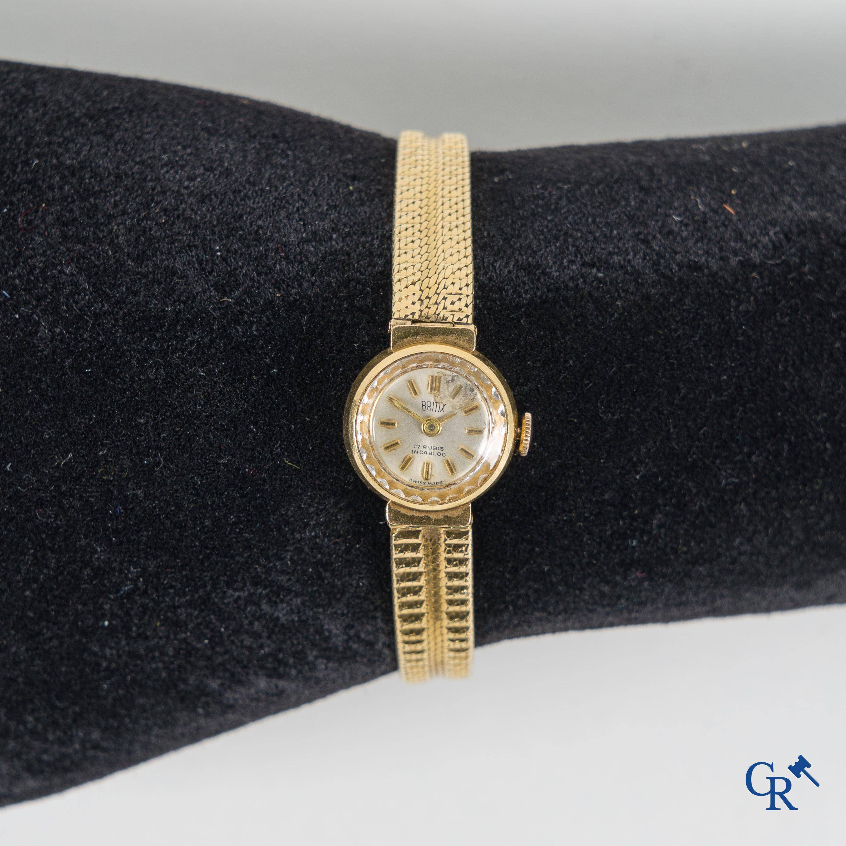 Montres, une montre bracelet femme Britix en or jaune 750°/00. Travail Suisse.
