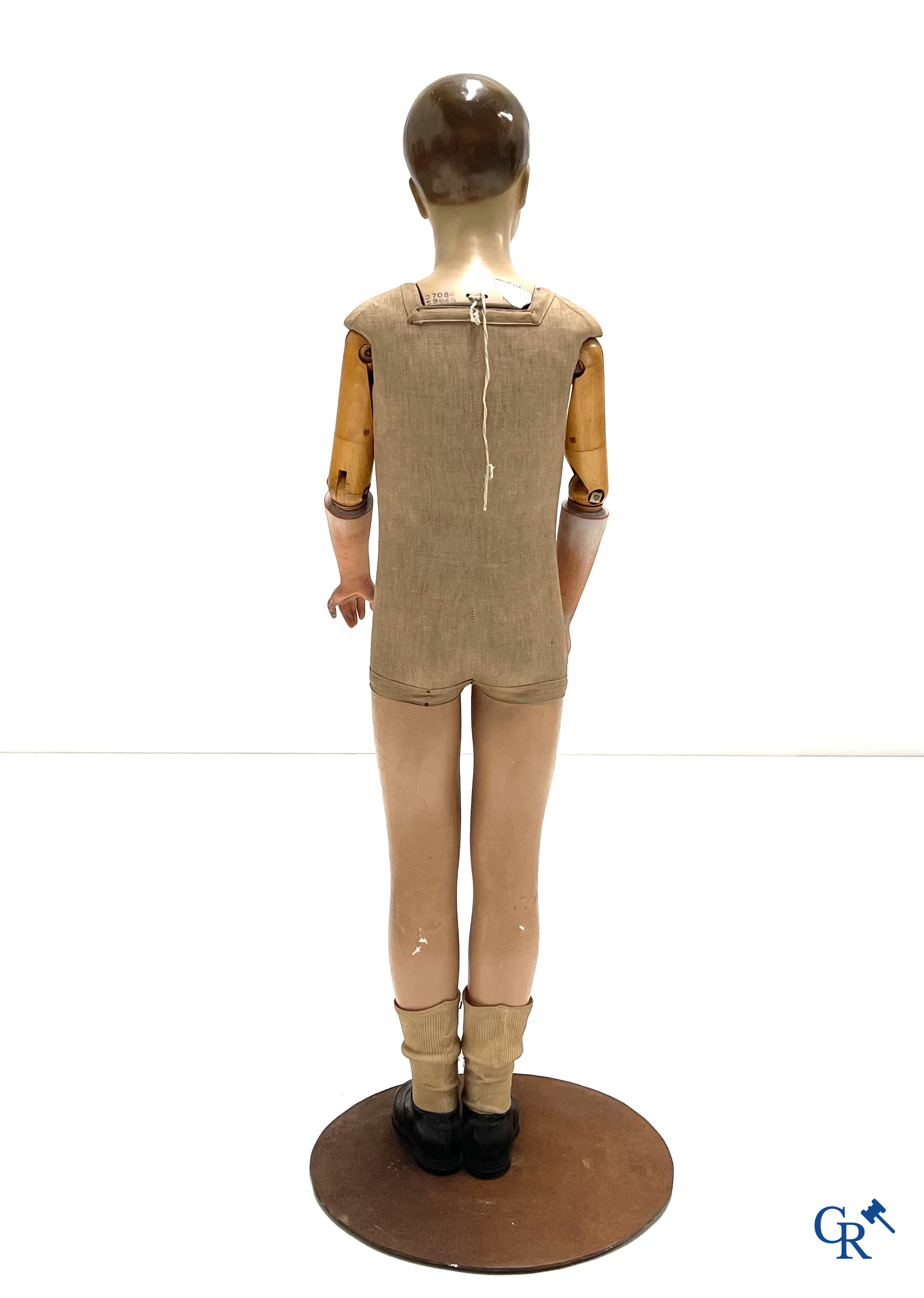 Siegel Paris, Art Deco mannequin of a girl with plaster head. 1920's-1930's. Marked Siégel Paris.