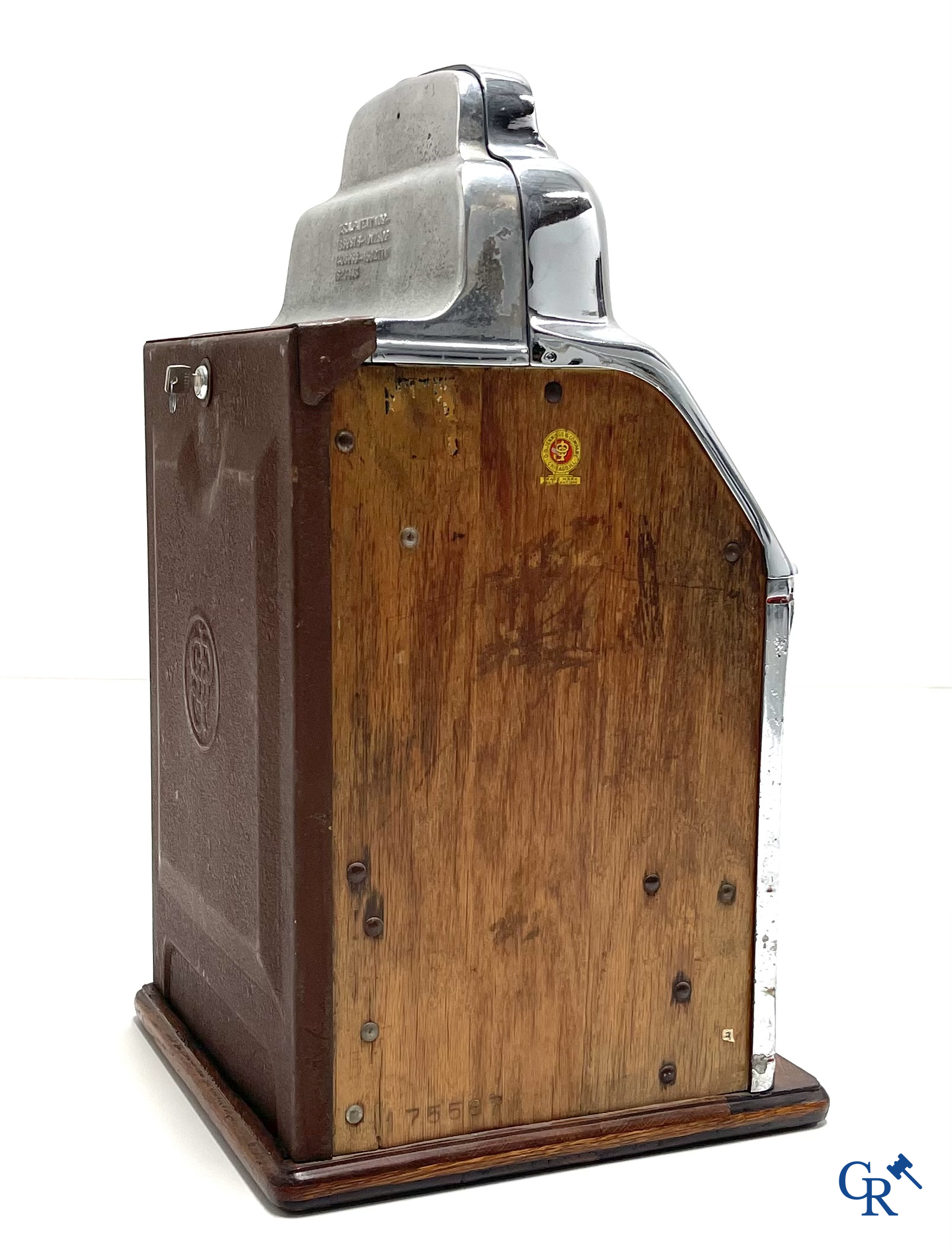 Jackpot, one-armed bandit, Jennings & Company Chicago. Riviera Star Chief Super Jackpot. Numbered.