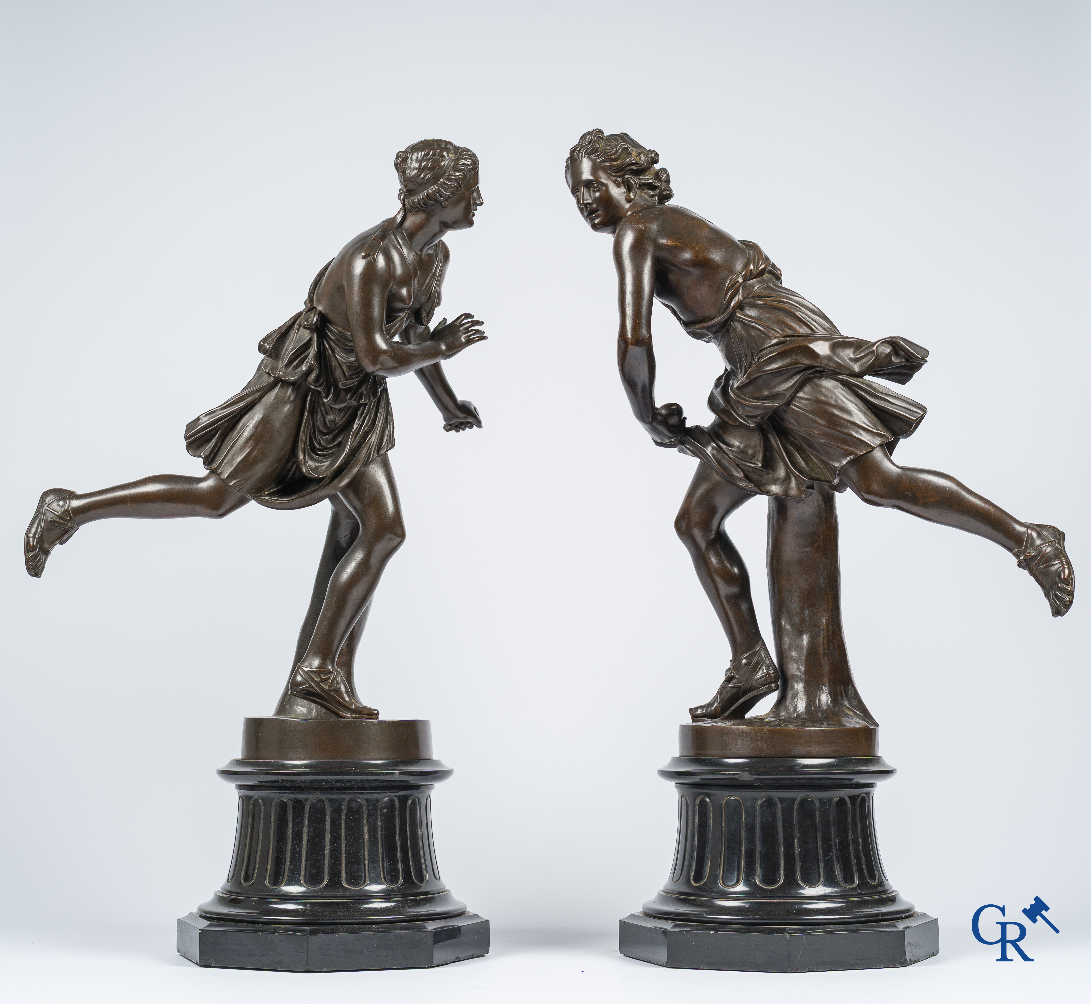 Pierre Lepautre and Guillaume Ier Coustou (after). Atalante and Hippomène. Imposing pair of bronze statues, circa 1880.