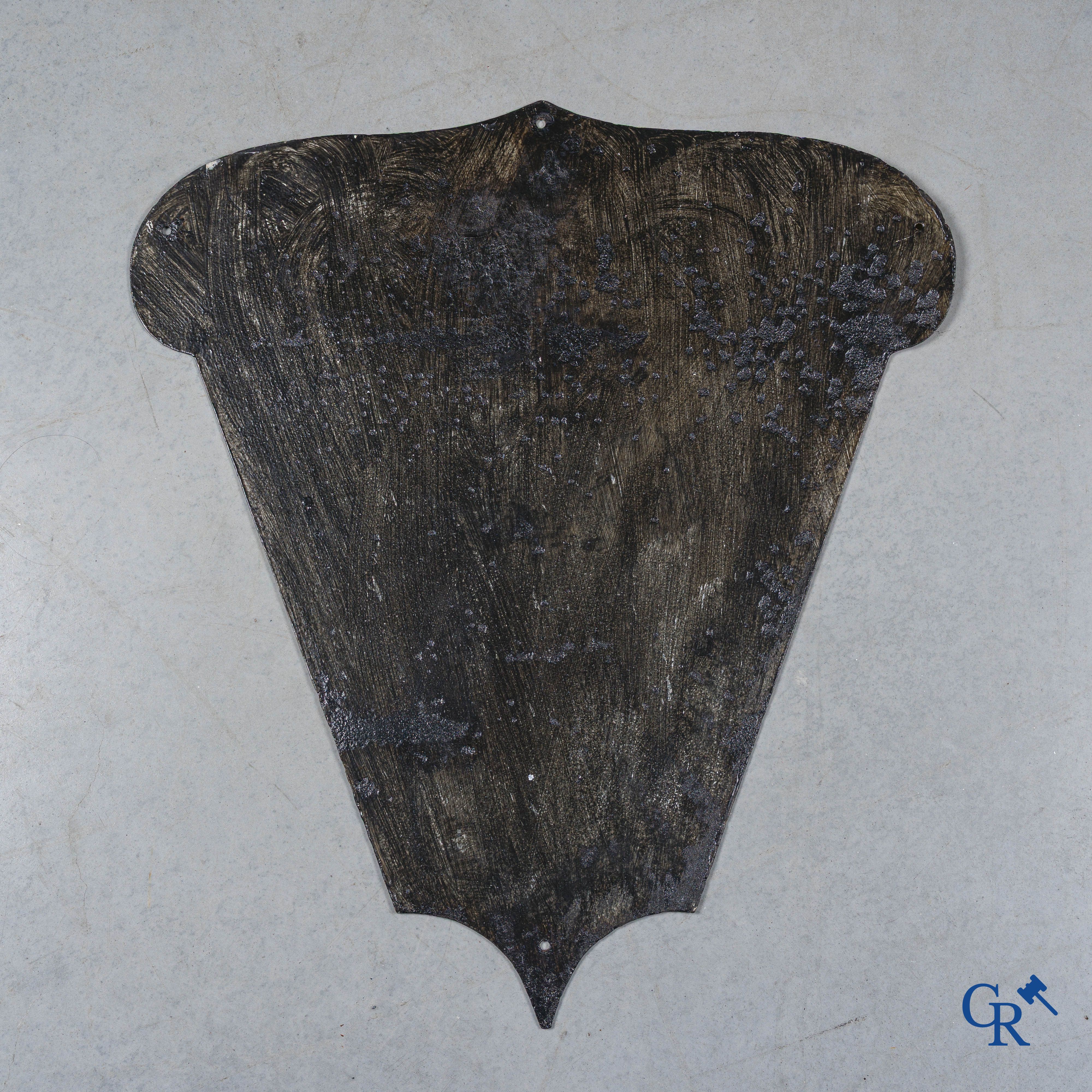 Amortisseurs Houdaille, Station Service. Rare plaque émaillée publicitaire pour amortisseurs Houdaille. 1920-1930.