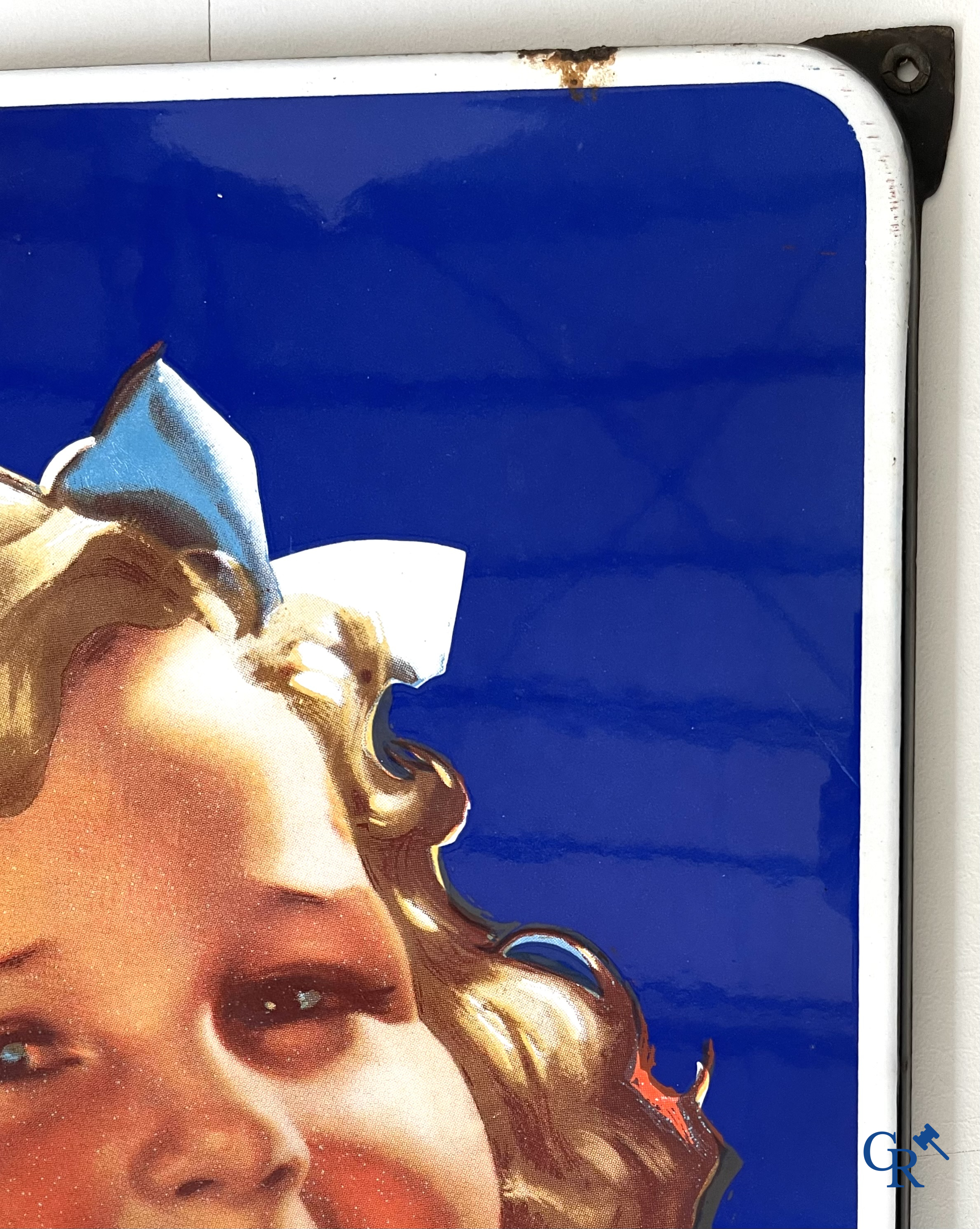 Solo, rend tout plus savoureux. Nice enamel advertising sign for Solo Margarine. Emaillerie Belge 1952.