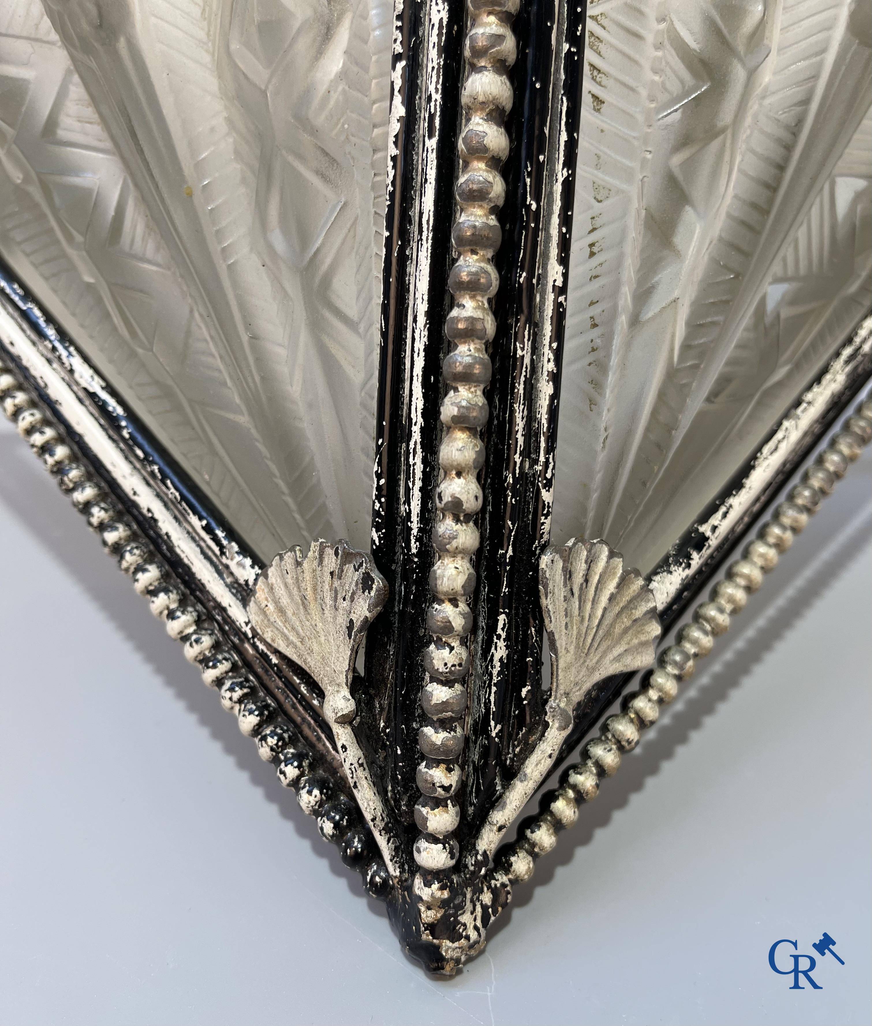 Noverdy France, a large pair of Art Deco wall lights in glass and forging. Circa 1930. Signed.