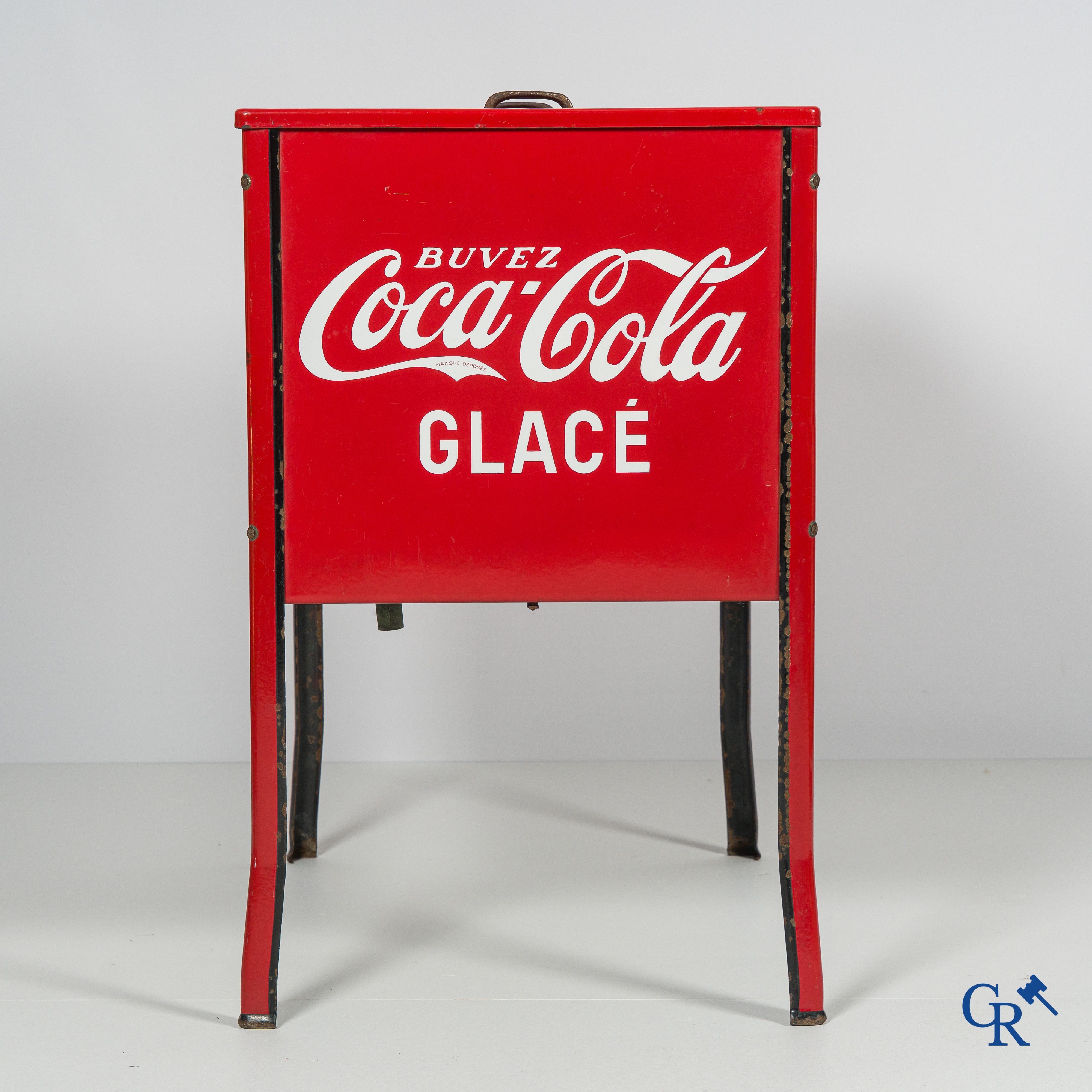 Coca-Cola. Rare ice cooler in enameled metal. Belgian fabrication, circa 1940-1950.