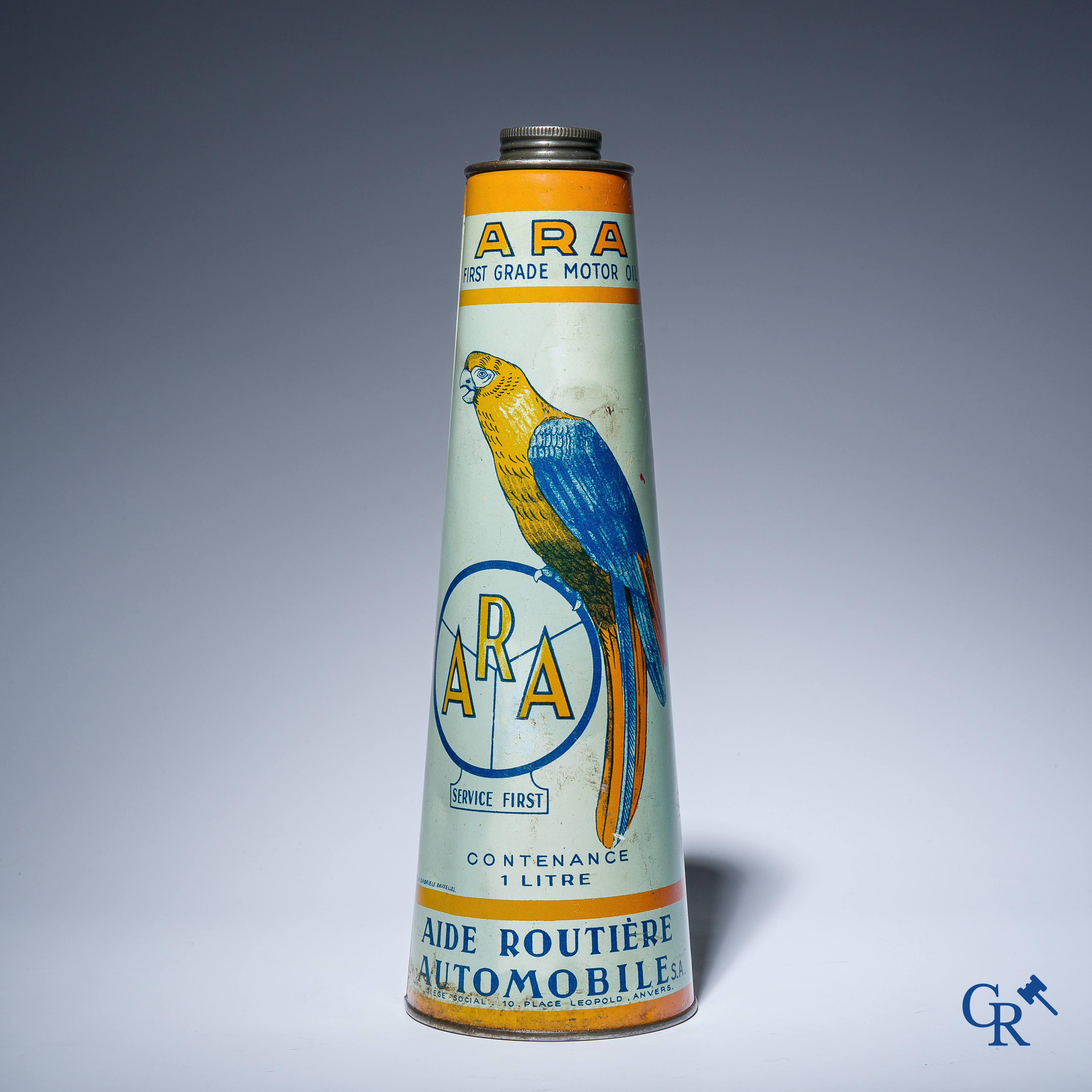 ARA. Aide Routière Automobile. Conisch olieblik, circa 1940. First grade motoroil. Ets. J.B. Gabriels Bruxelles.