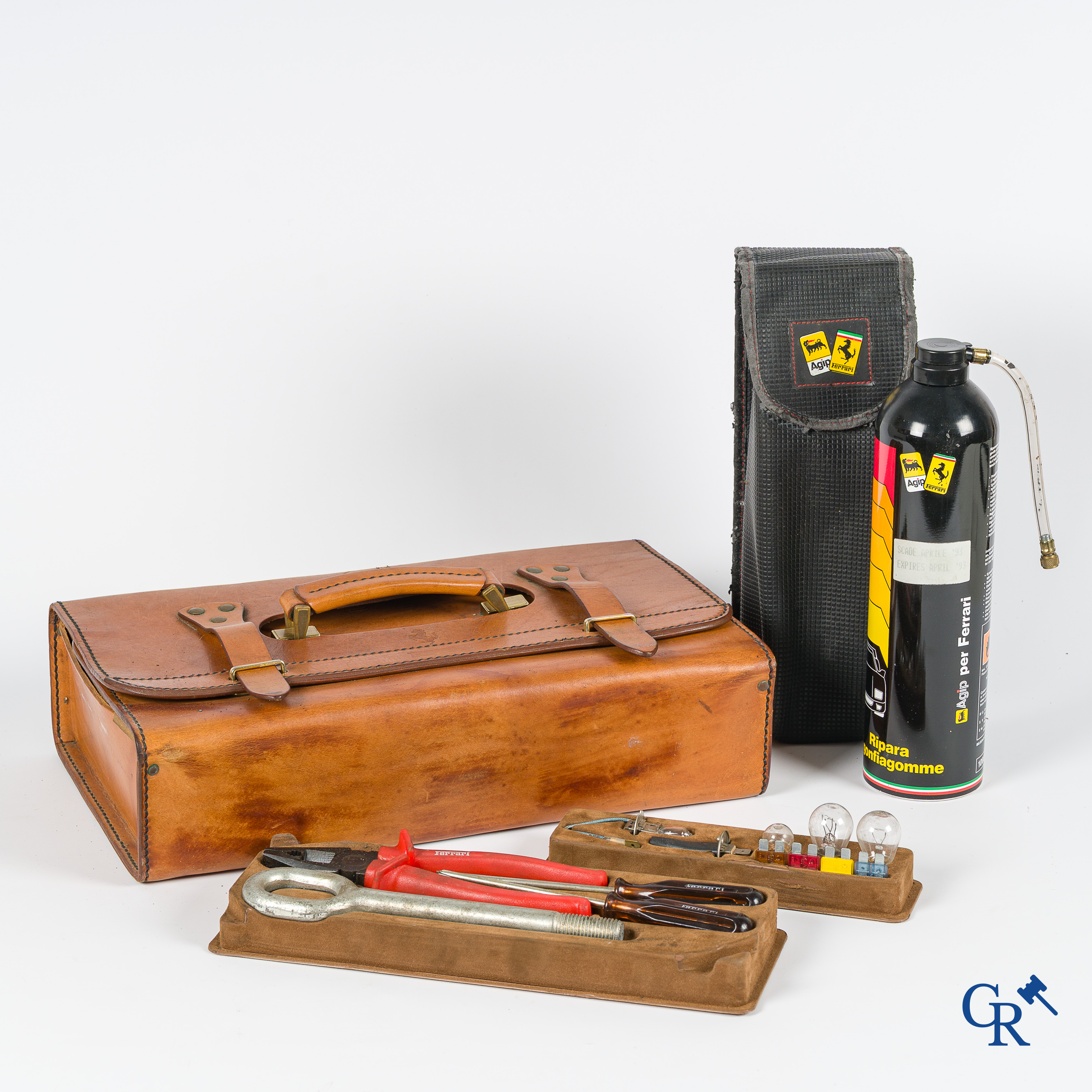 Ferrari 348/F355 toolkit in handmade leather case by Schedoni, Modena with the Cavallino logo. 1990's.