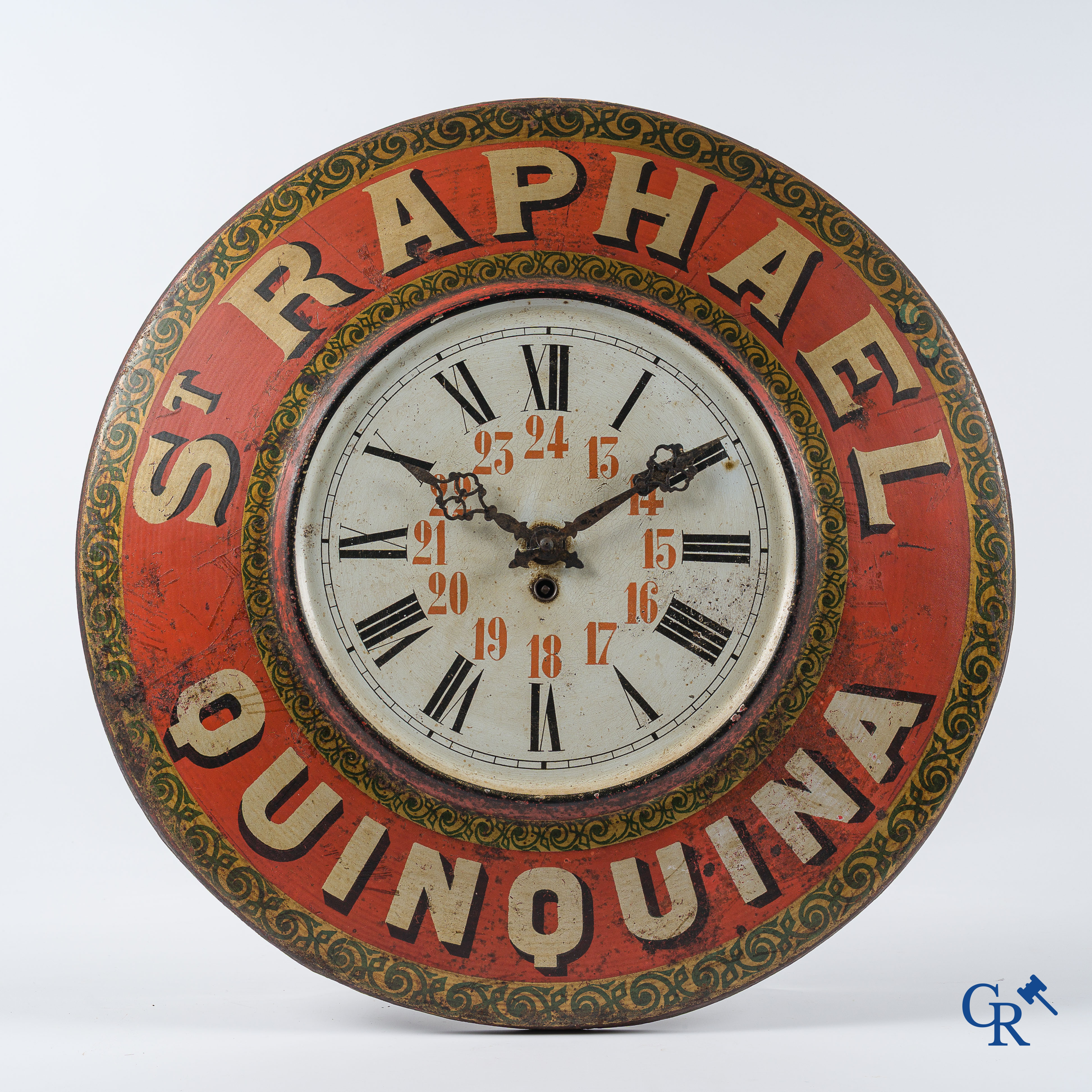 St. Raphaël Quinquina, Large publicity wall clock in painted metal. Around 1920.