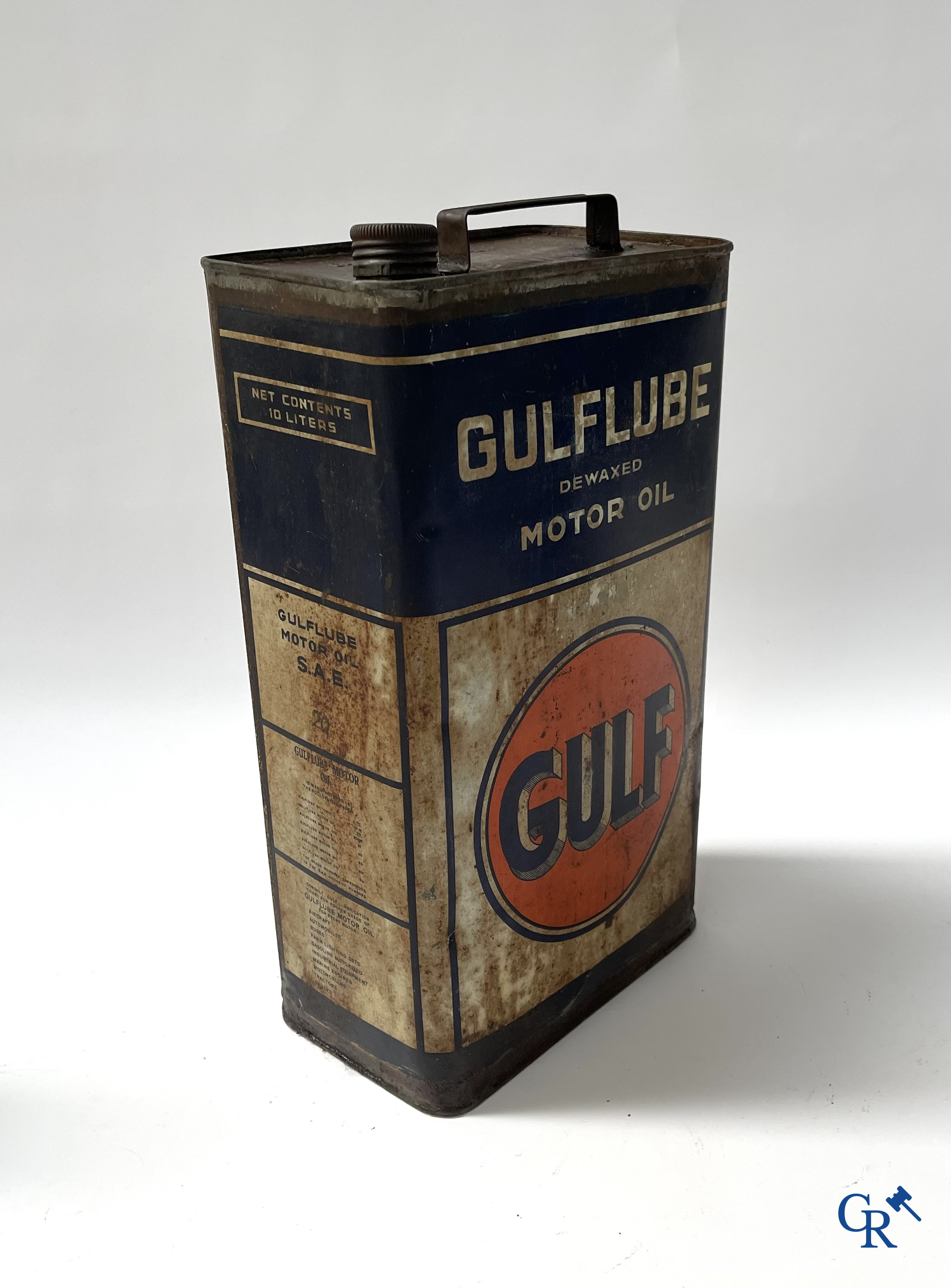 Automobilia, Lot oil cans. Gulf, Gulflube Motor oil 10L., Cargoyle-Mobiloil, Bret-oil, Castrollo. 1930's-40's-50's.