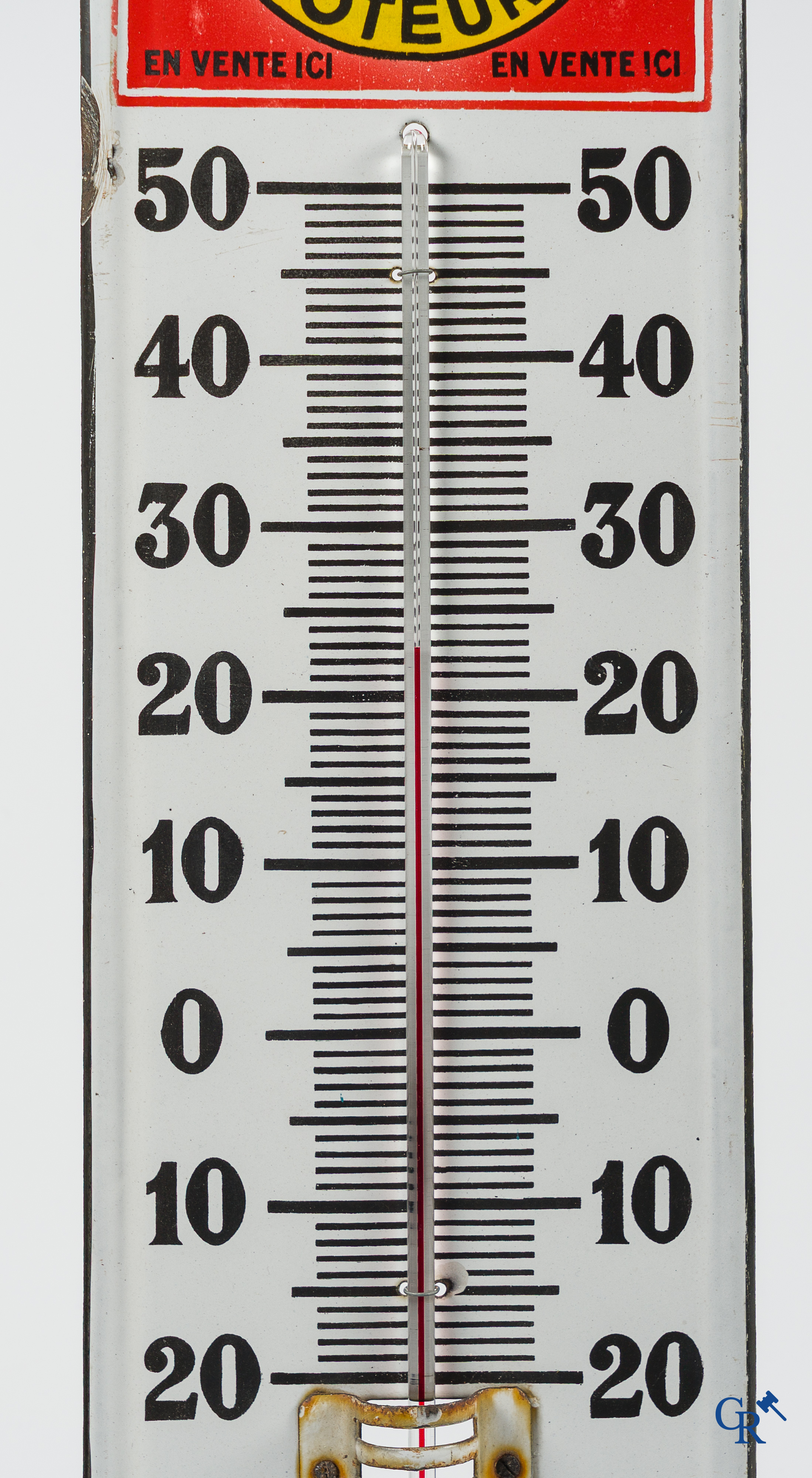 Castrol, Huile pour moteurs. En vente ici. Publicity thermometer for Castrol engine oil. 1920's-1930's.