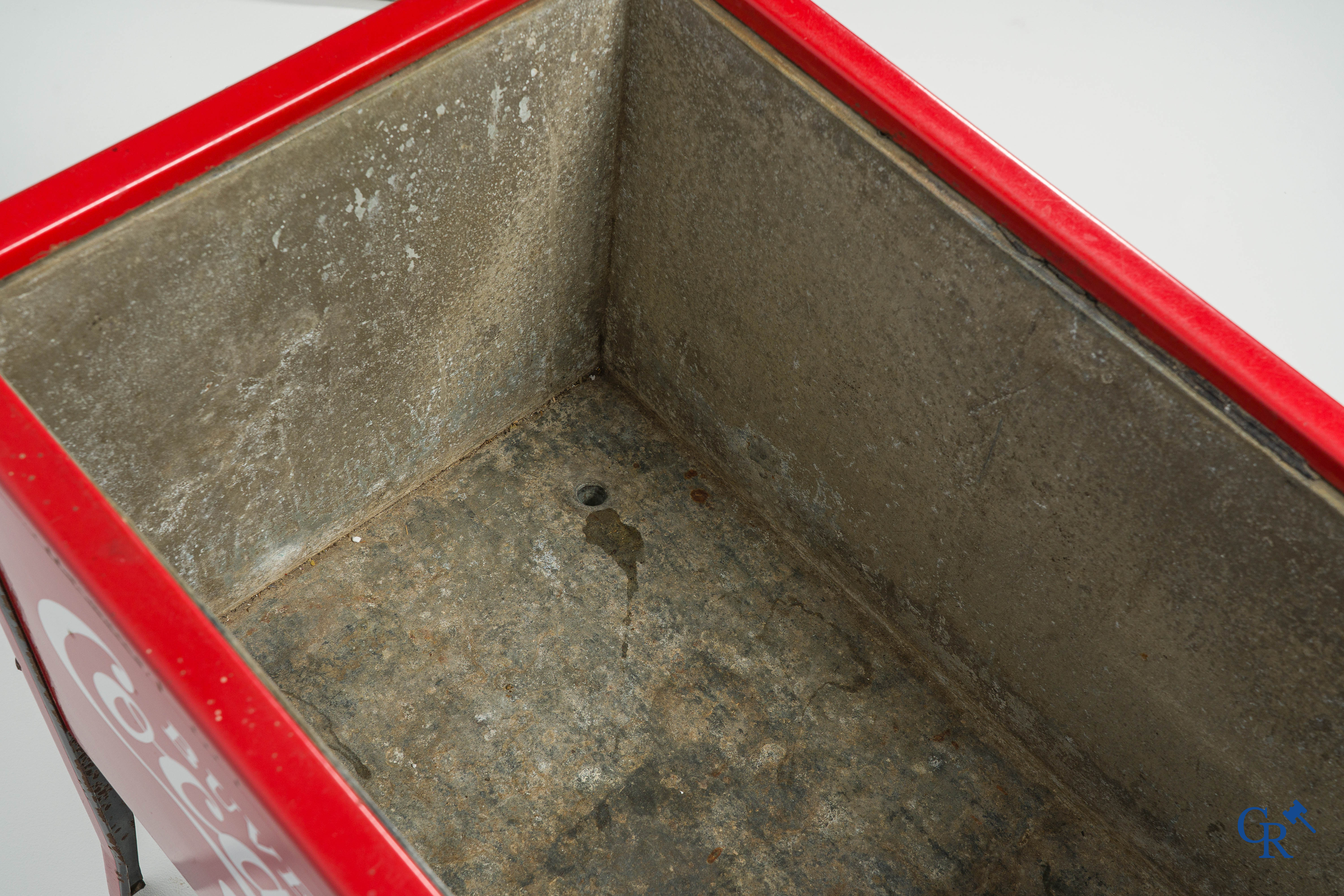 Coca-Cola. Rare ice cooler in enameled metal. Belgian fabrication, circa 1940-1950.