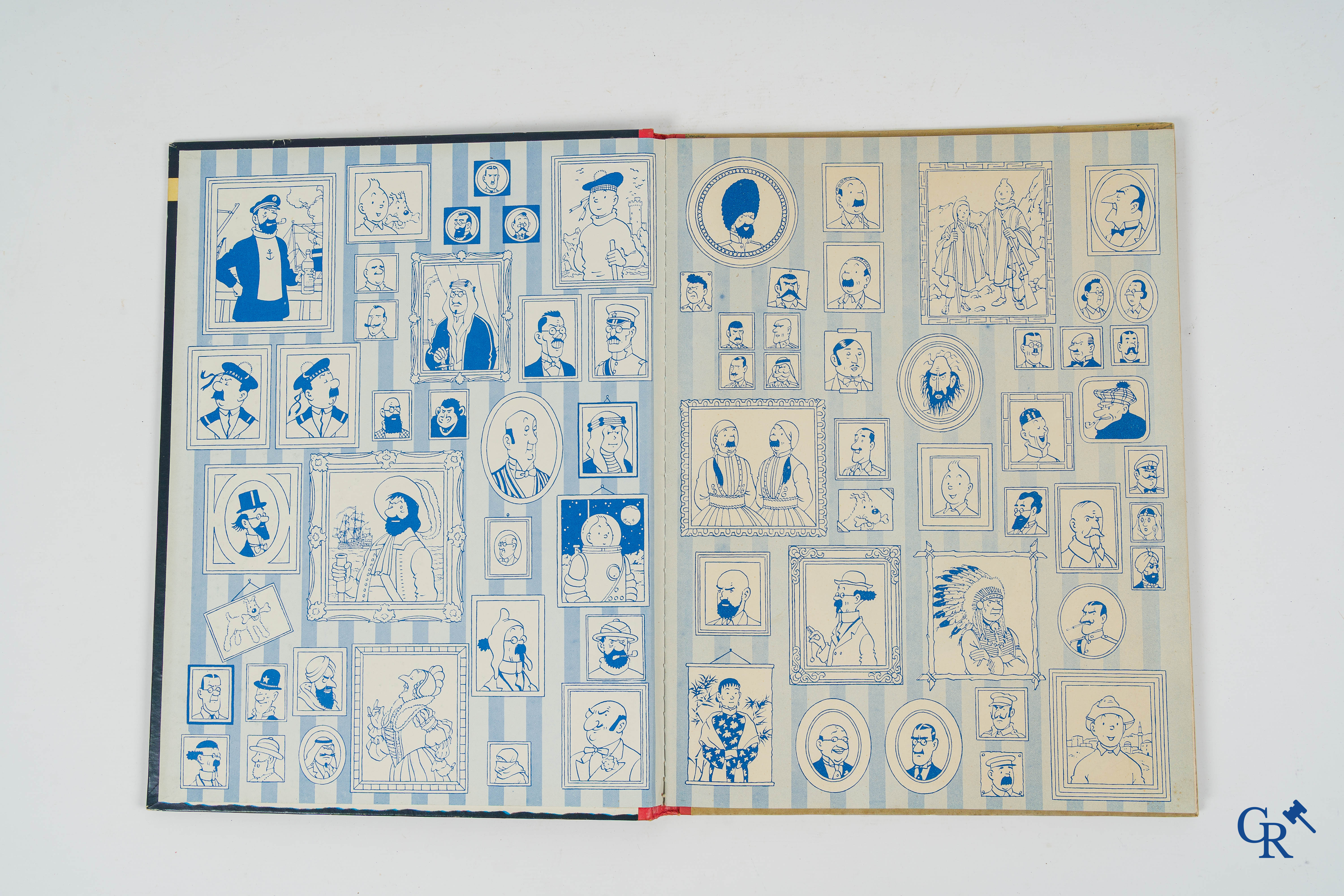 Hergé. Kuifje. Les aventures de Tintin. 2 comics. "Coke en stock" and "On a marché sur la lune". Casterman.