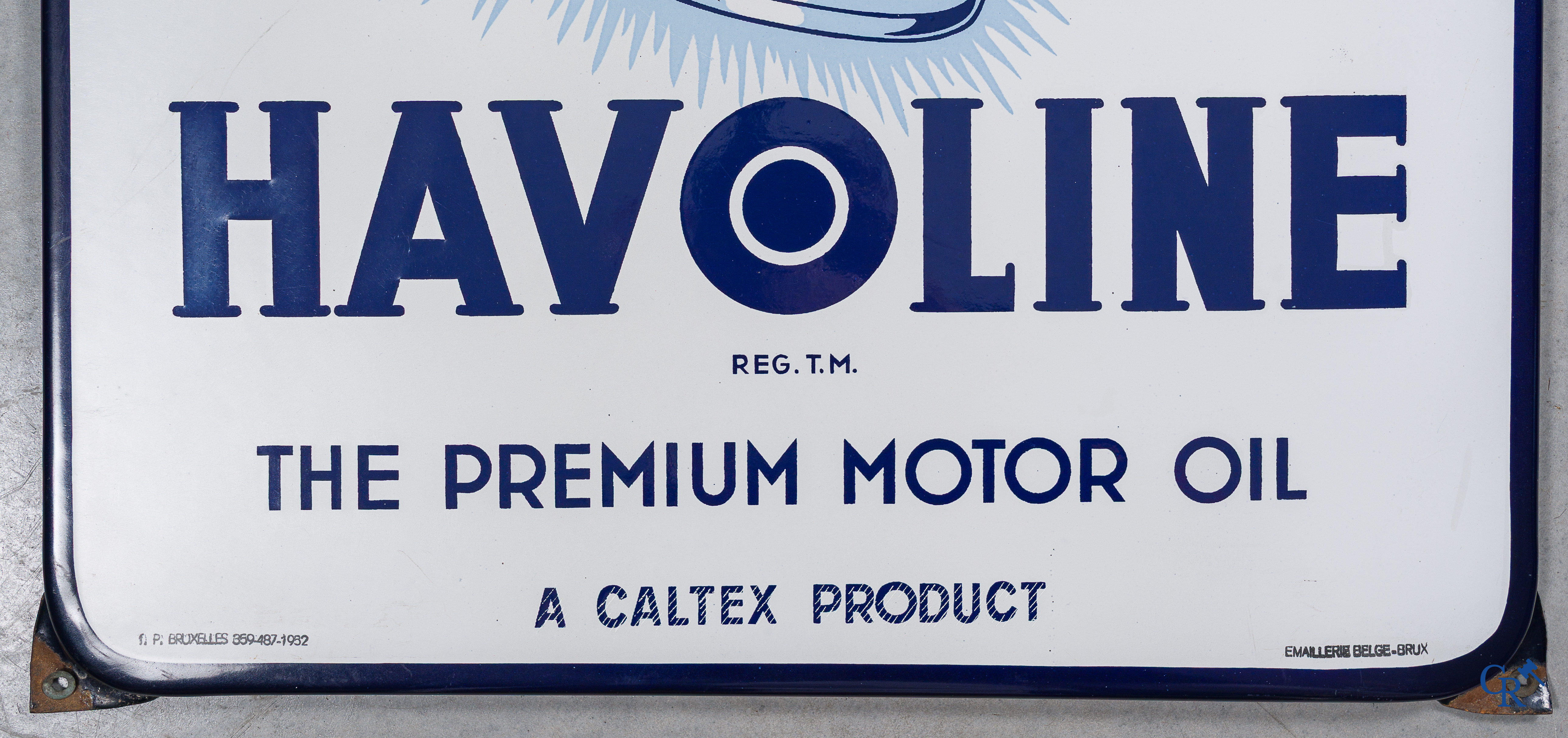 Havoline, Caltex. The Premium Motor Oil. Enamel advertising sign for Caltex engine oil. Emaillerie Belge-Bruxelles 1952.