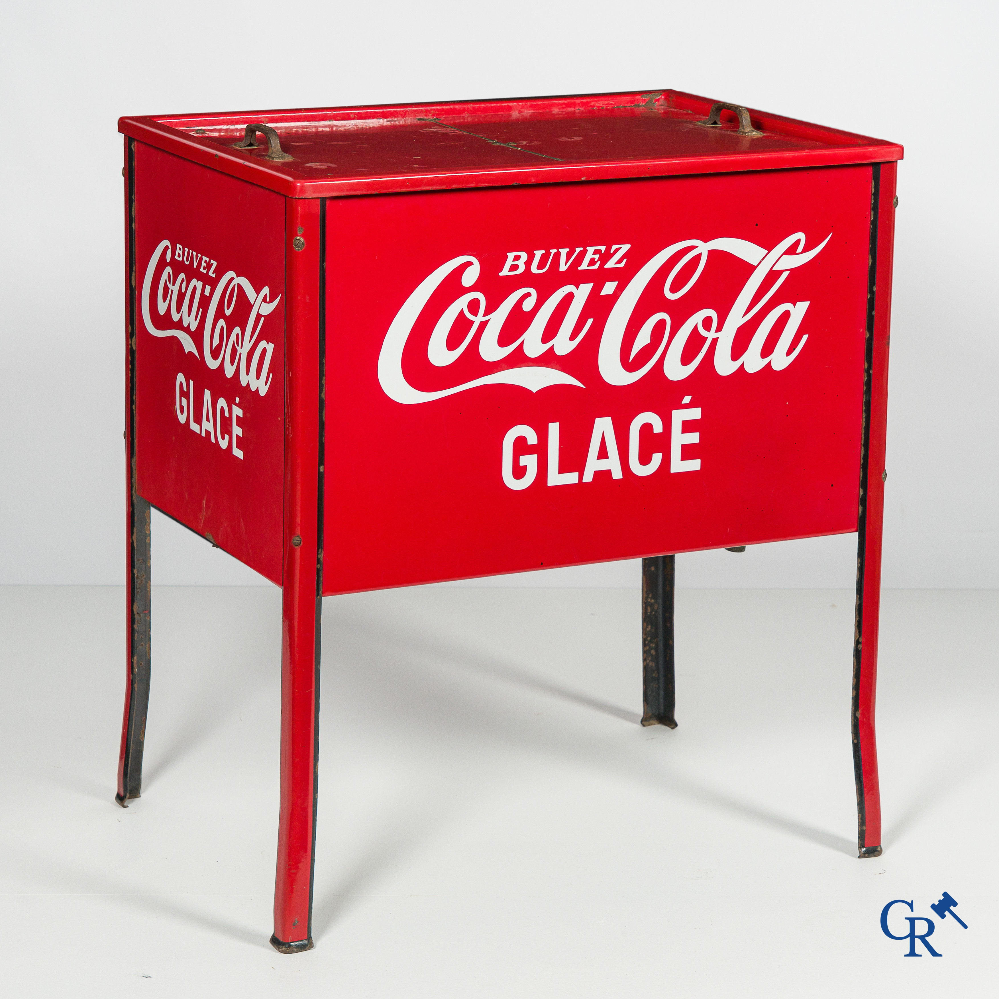Coca-Cola. Rare ice cooler in enameled metal. Belgian fabrication, circa 1940-1950.