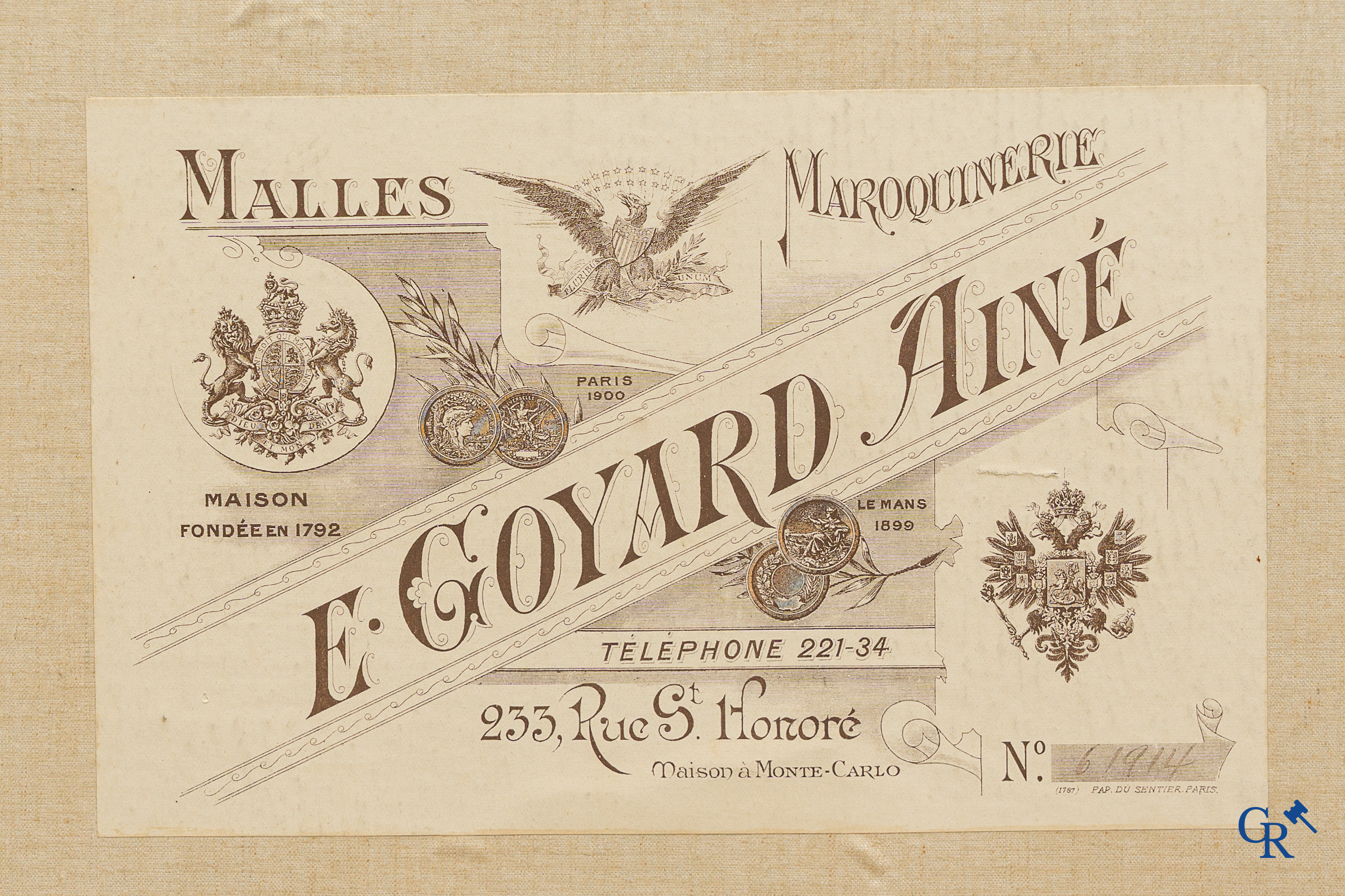 Malles Goyard, 233 Rue Saint Honoré, Paris. 2 Car cases in black leather. Circa 1930.