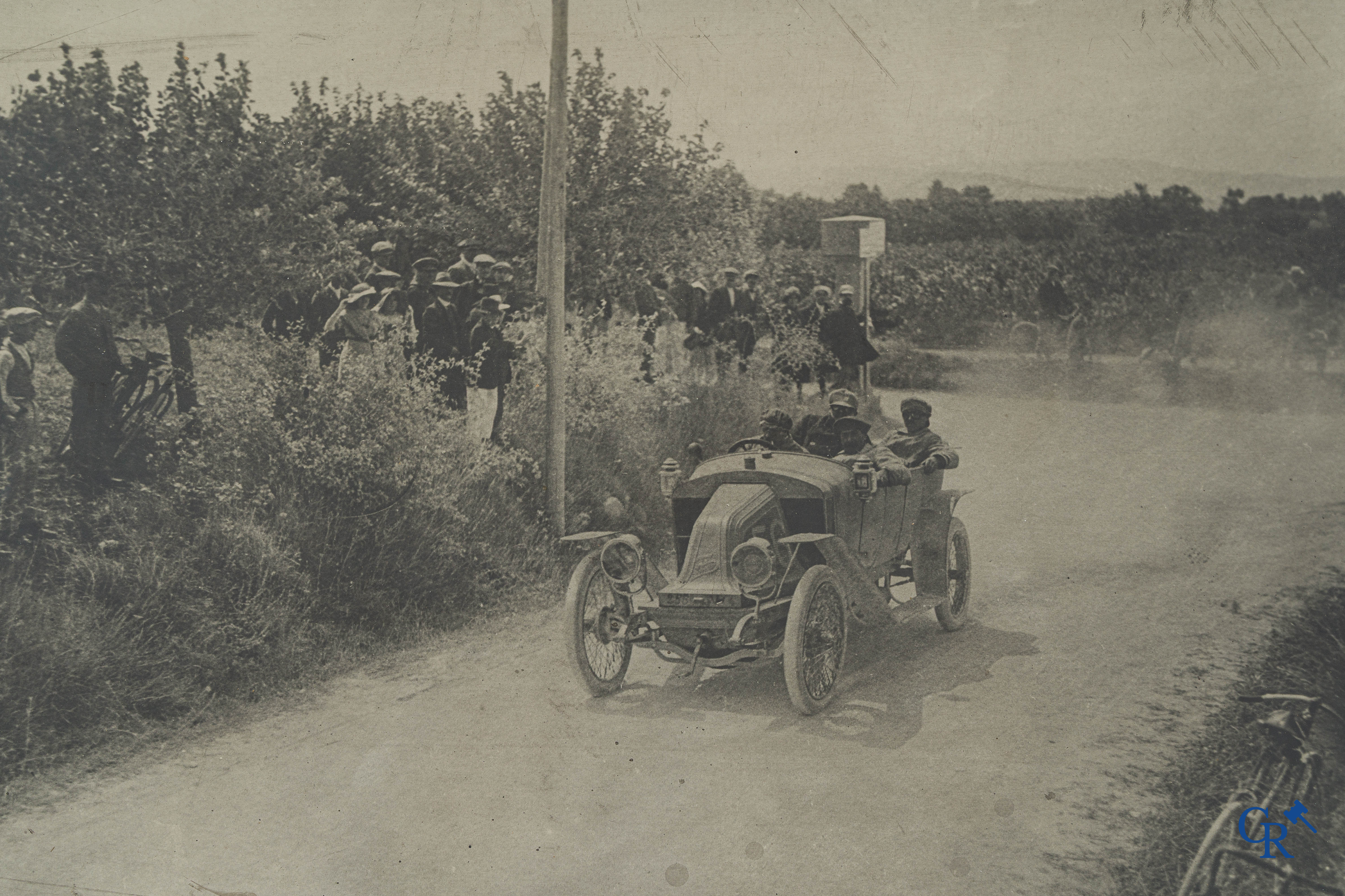 Automobilia. Photography. Exceptionally large photo of "the hillclimb race of the Mont Ventoux.“ Early 1900's.